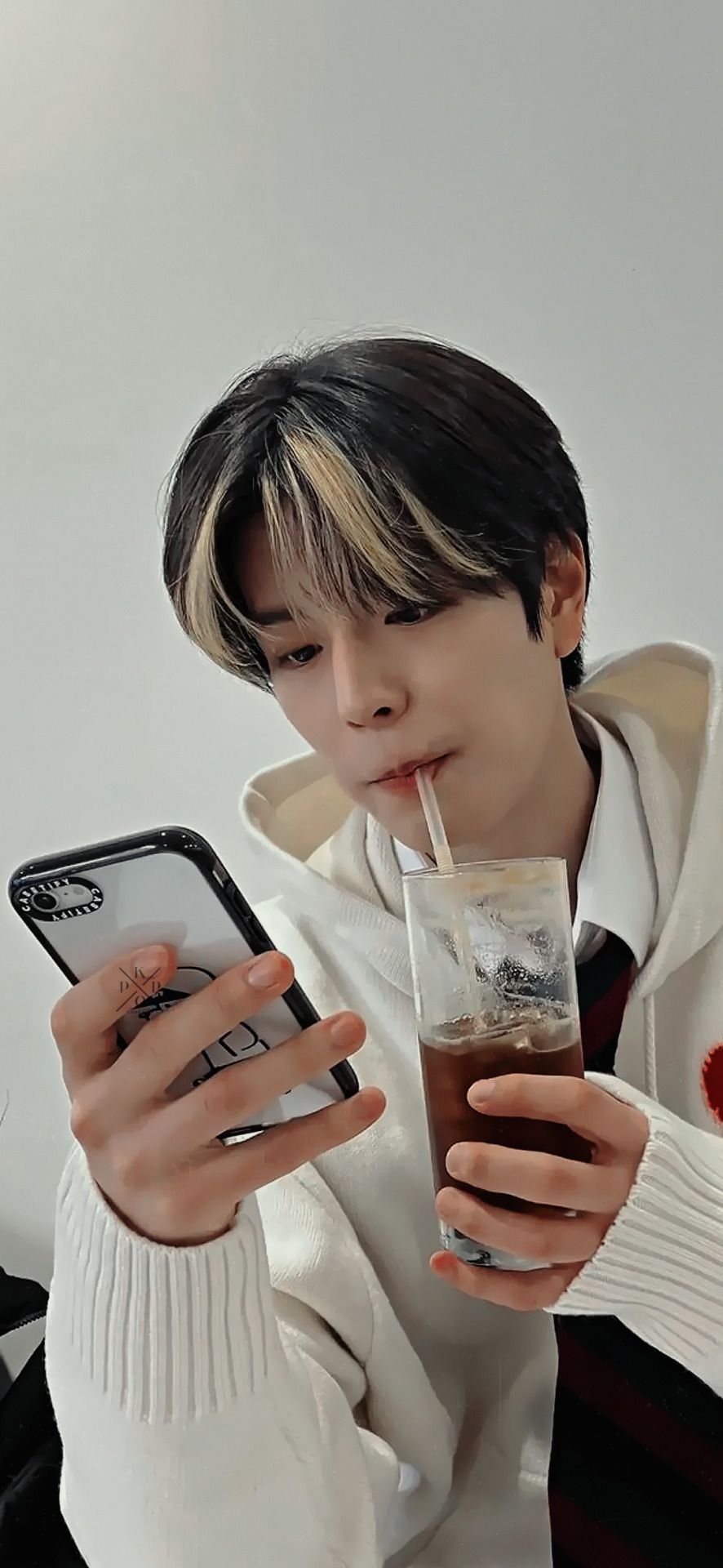 886x1920 kpop locks