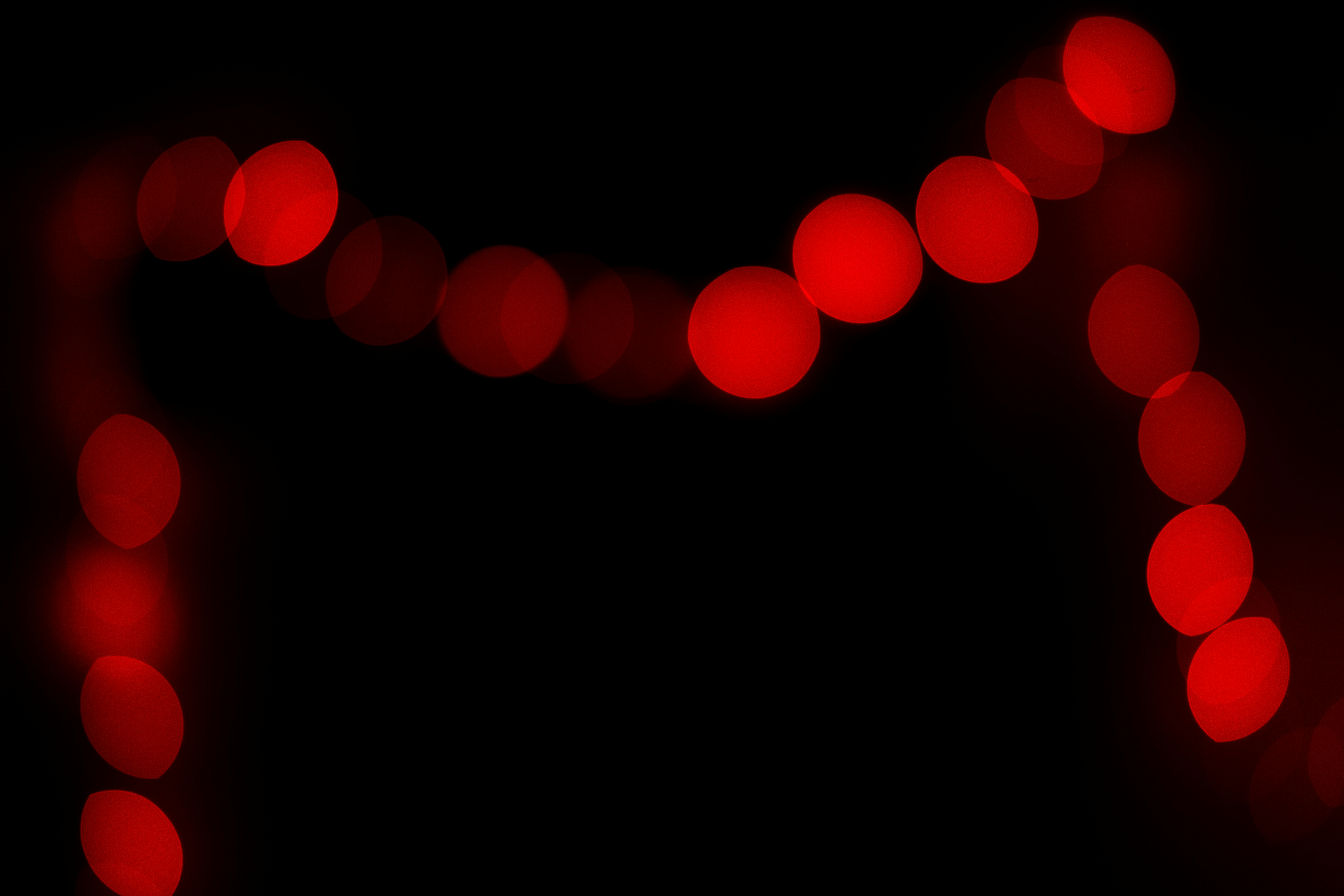 8192x5464 Photograph of Red Bokeh Lights · Free