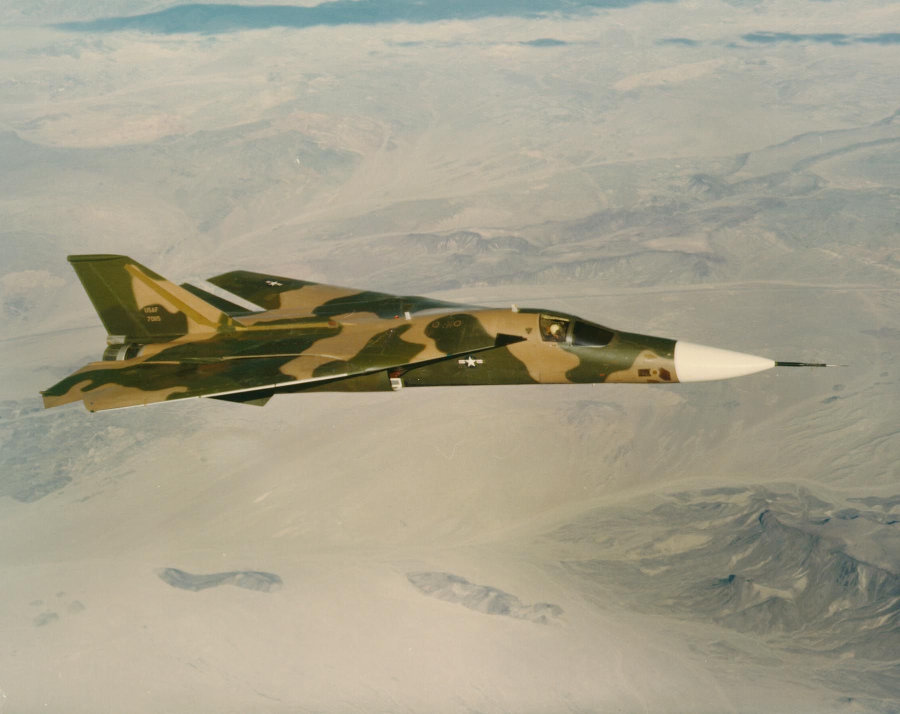 1800x1429 Military General Dynamics F 111
