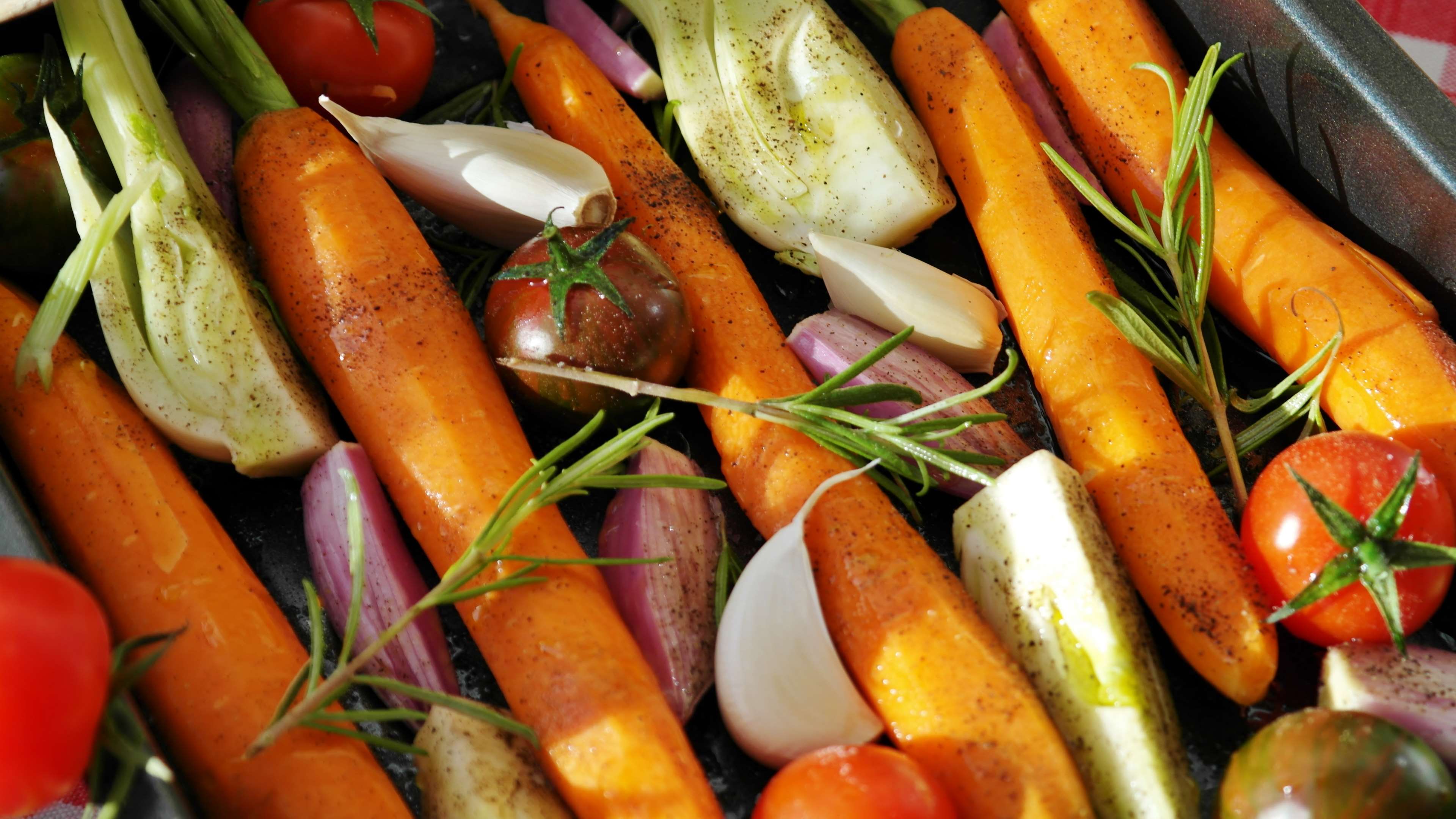 3840x2161 carrots, close up, delicious, diet, edible, food
