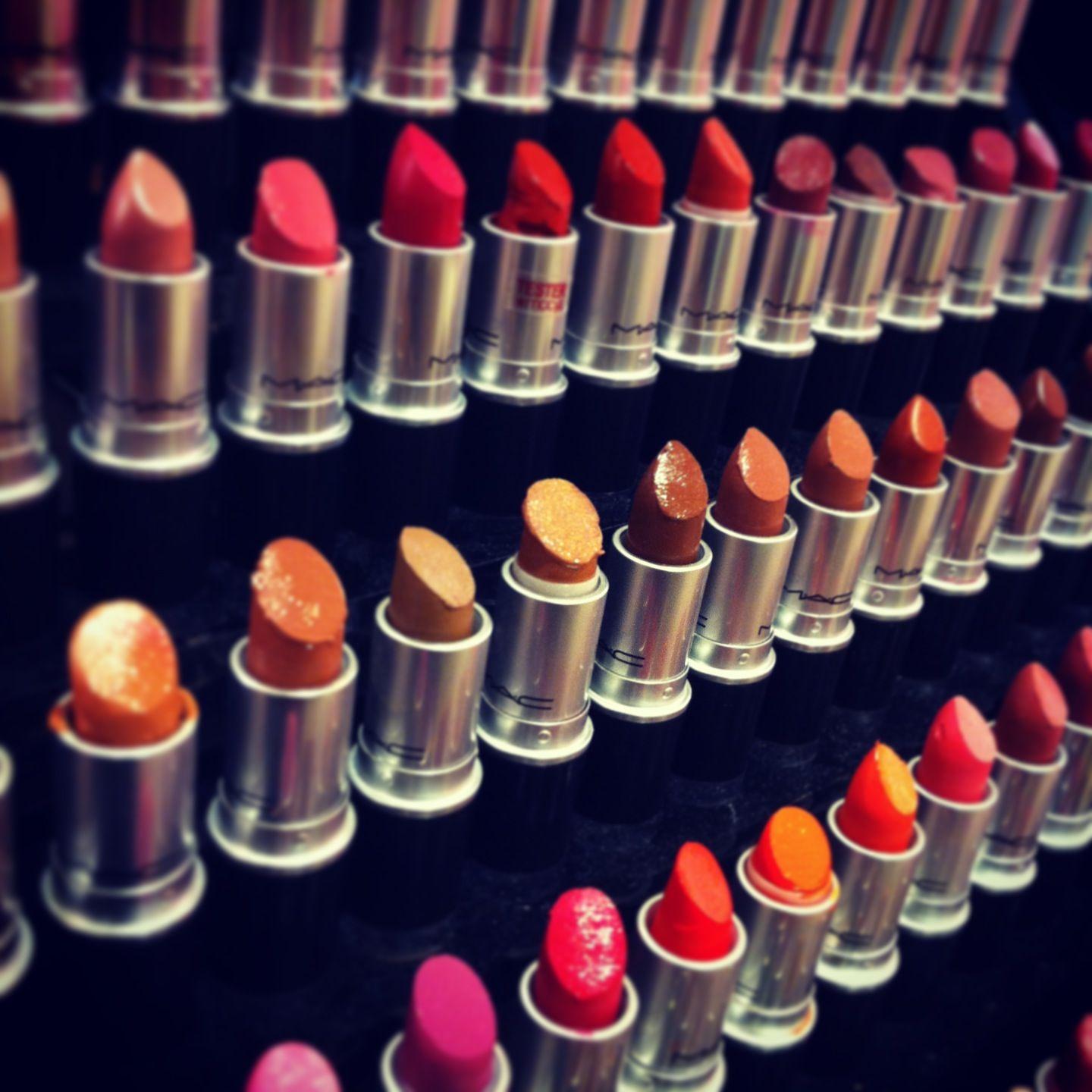 1440x1440 Free download Liz is a MAC makeup artist and will be joining