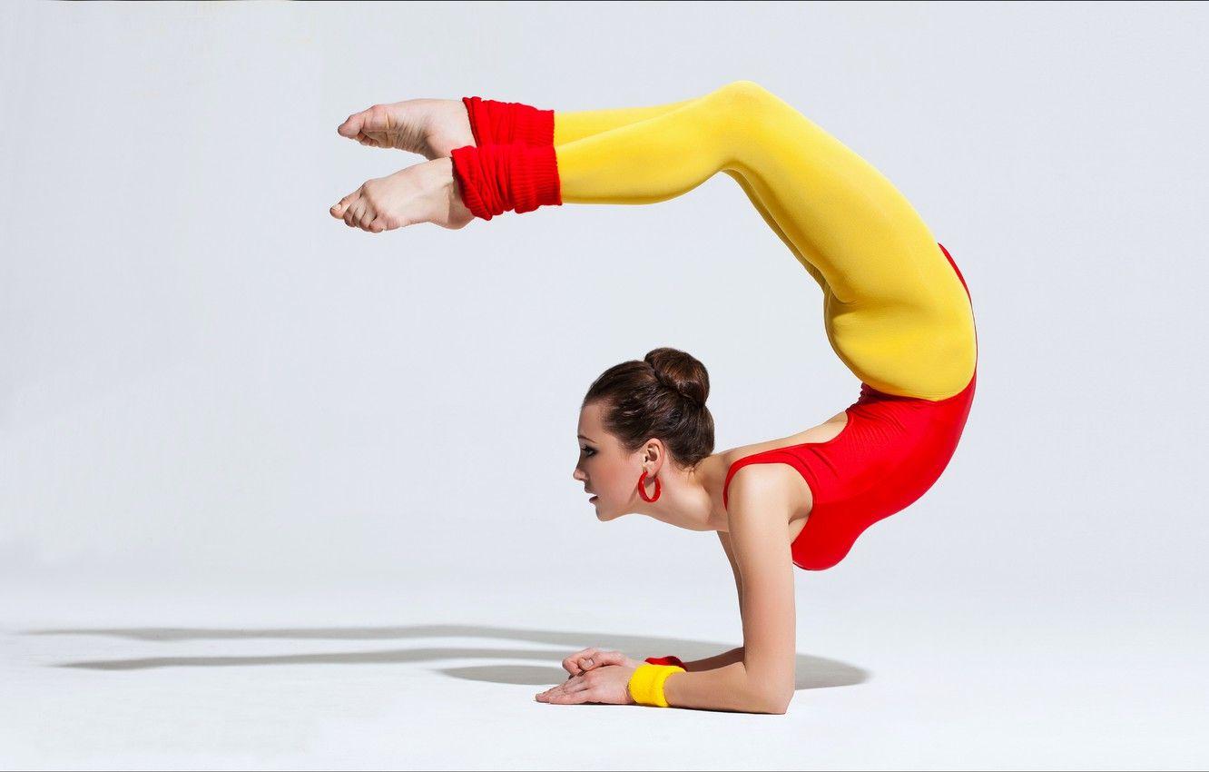 1332x850 Wallpaper, vintage, girls, yellow, stockings, exercise