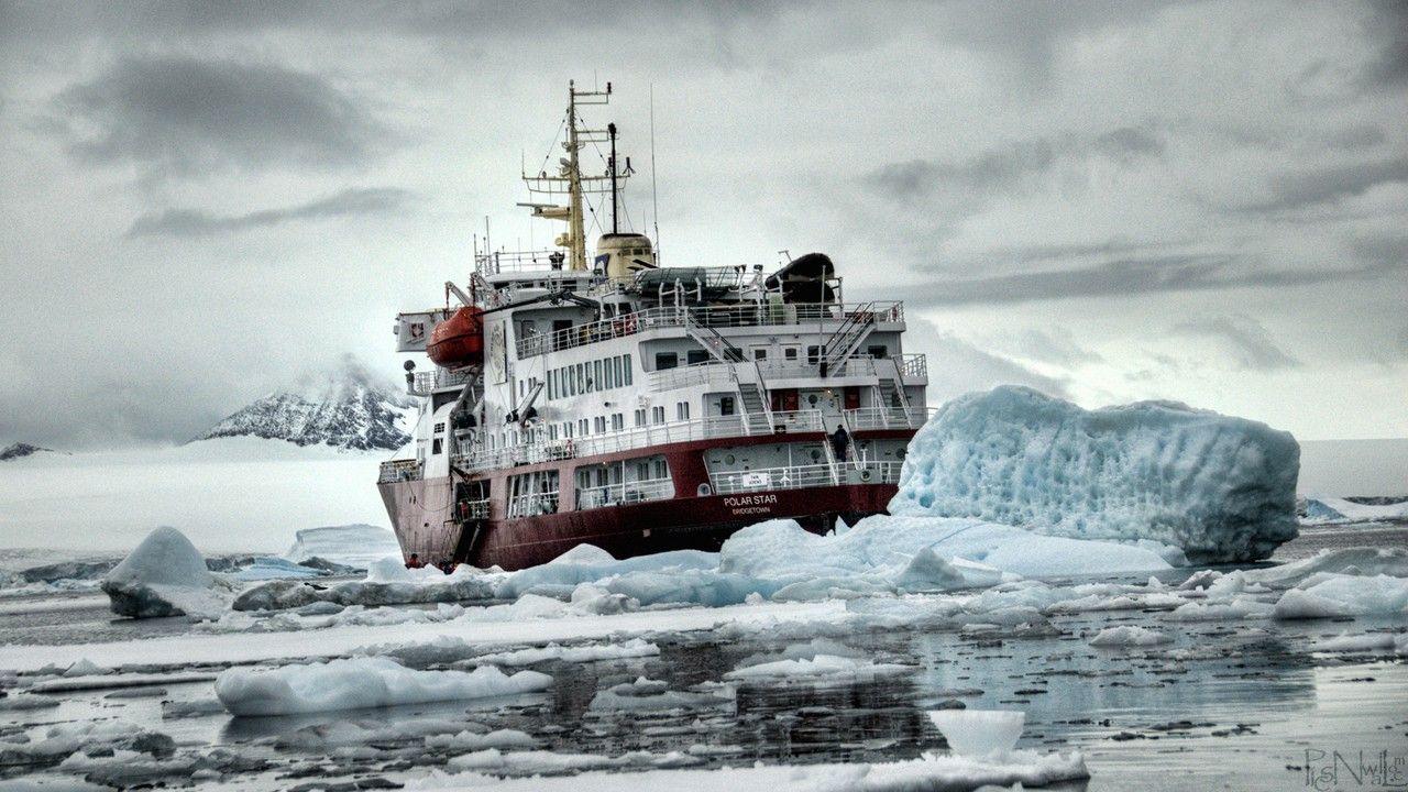 1280x720 BIG SHIP IN SEA HD WALLPAPER