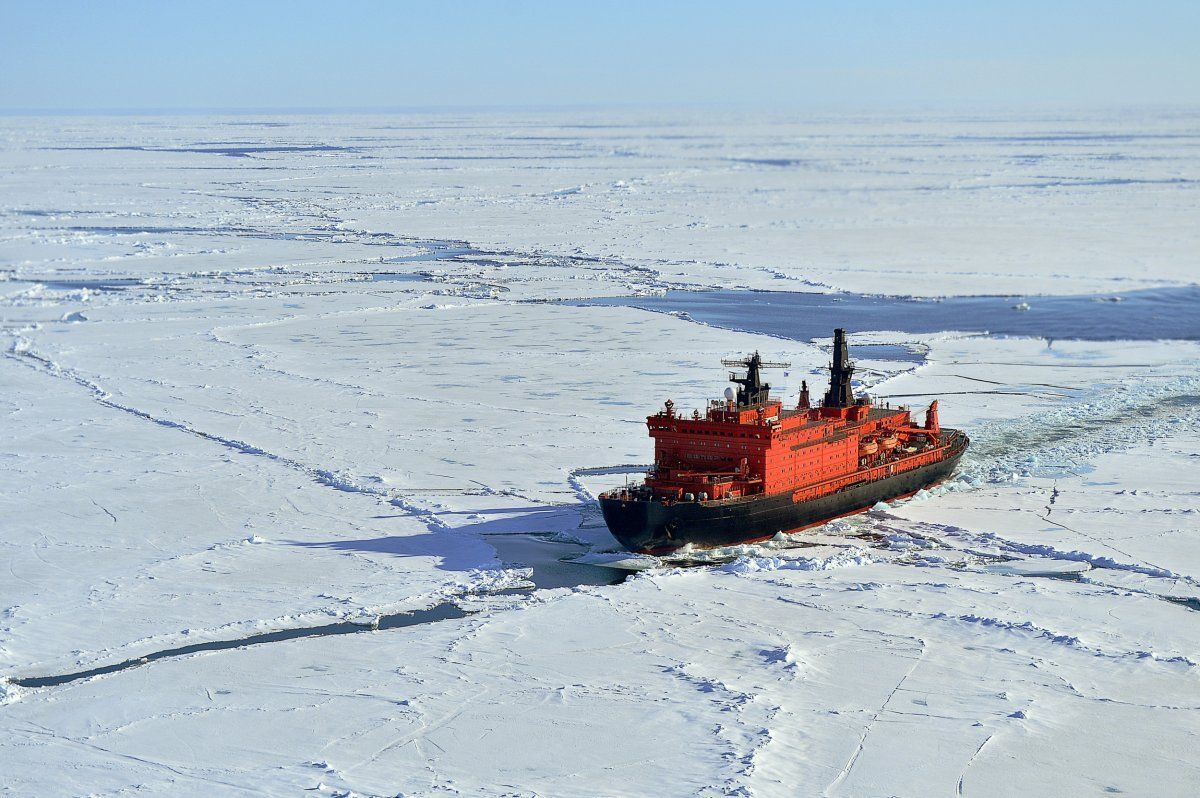 1200x798 Rescue Sick Scientist Stuck in Antarctica
