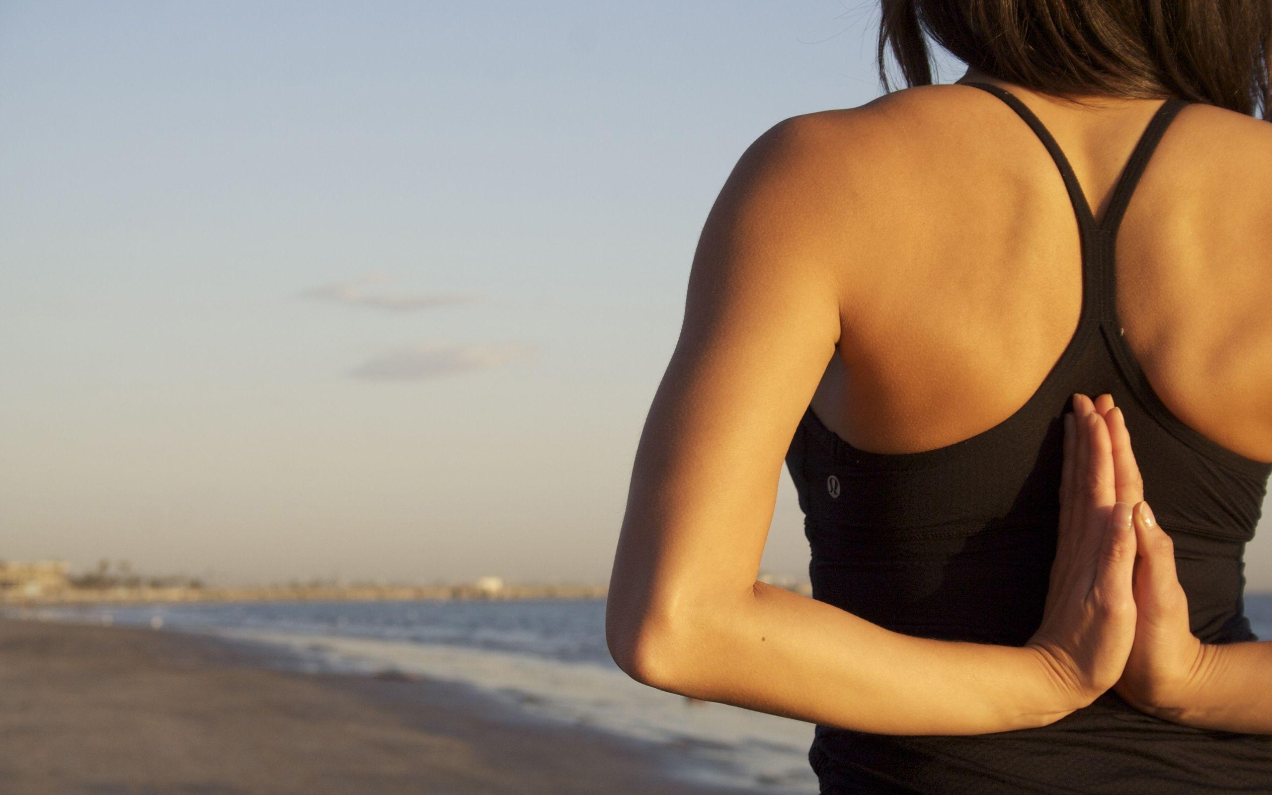 2560x1600 Beach Yoga Desktop Wallpaper 939 2560x1600 px