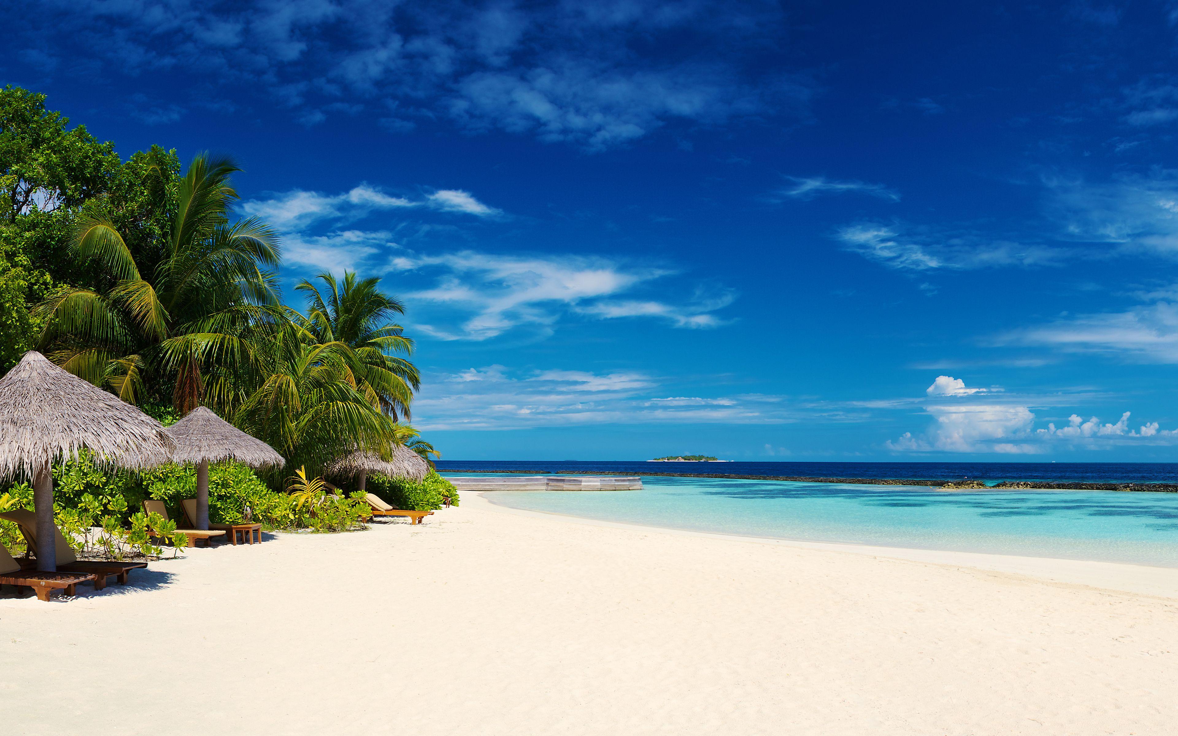 3840x2400 Tropical Maldives Beach 4K Wallpaper