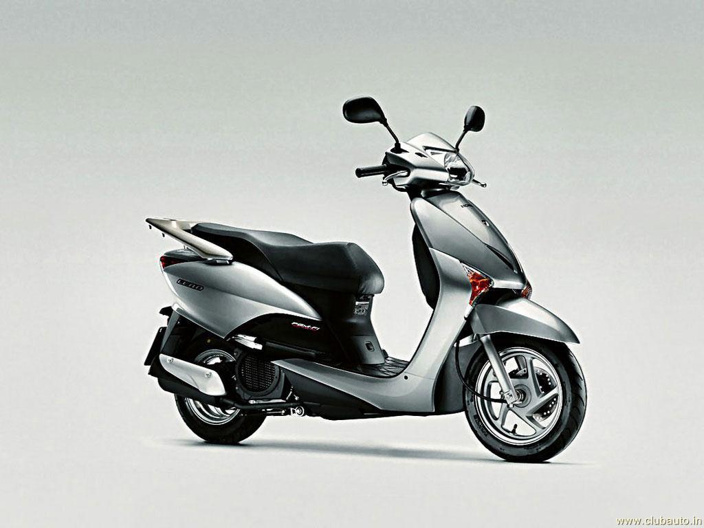 1024x768 Activa 125 Wallpaper