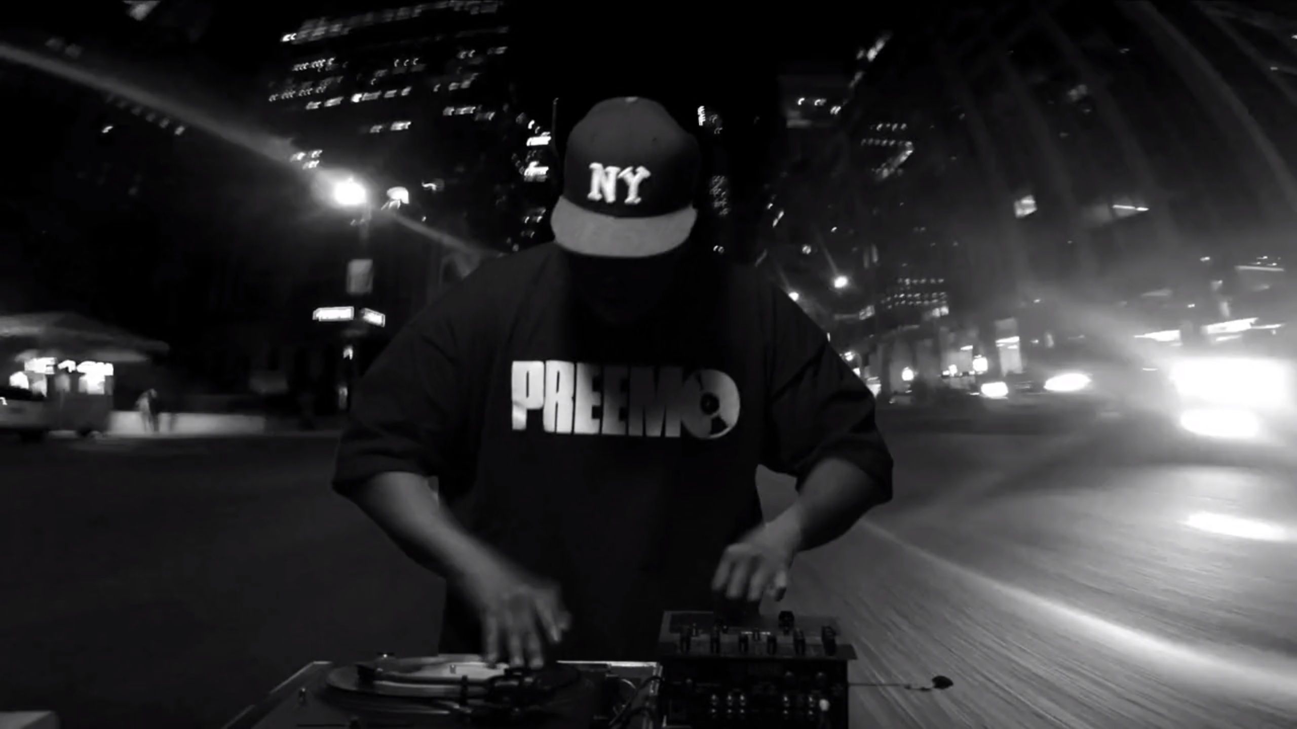 2560x1440 DJ Premier Drops First Live