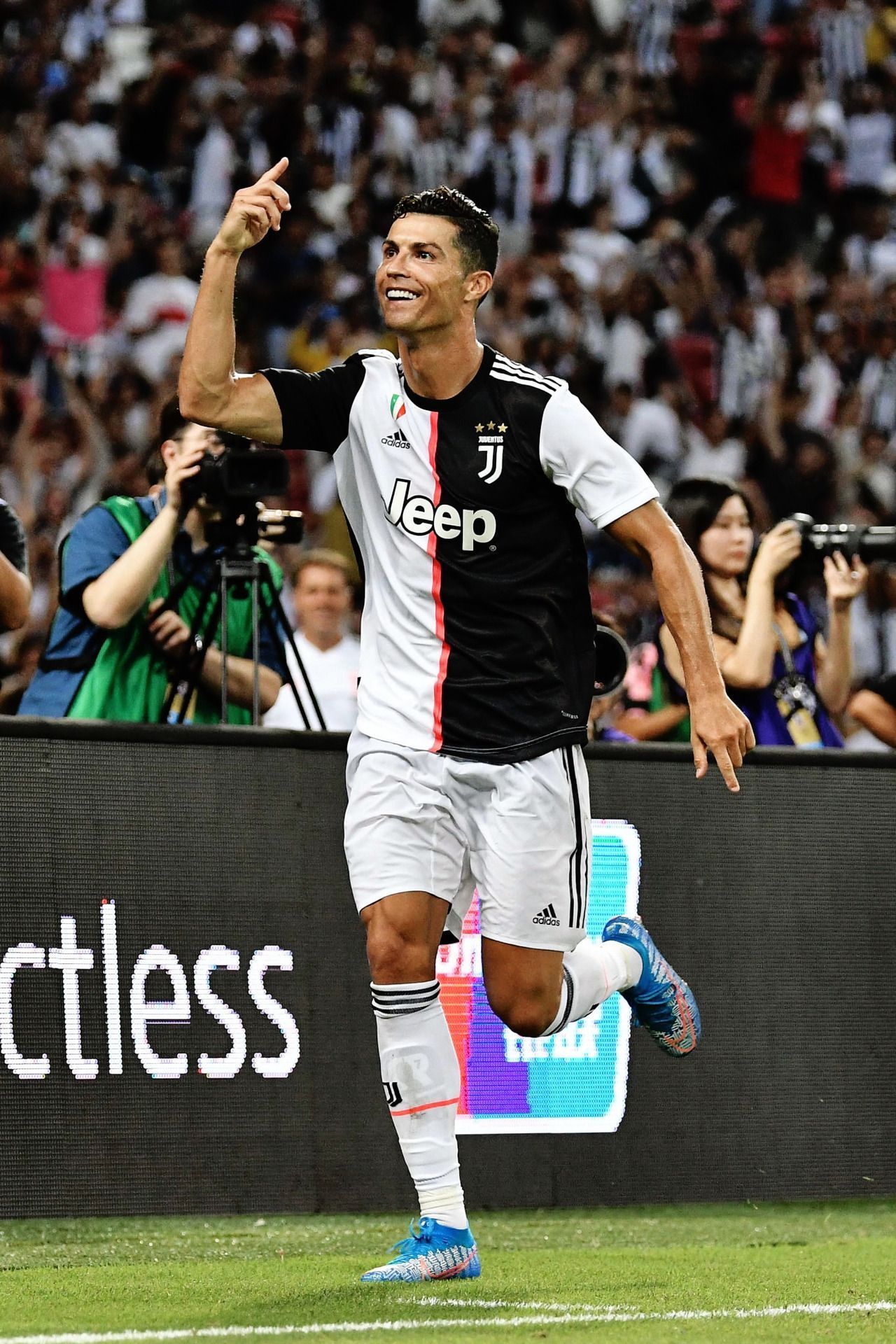 1280x1920 football is my aesthetic. Ronaldo
