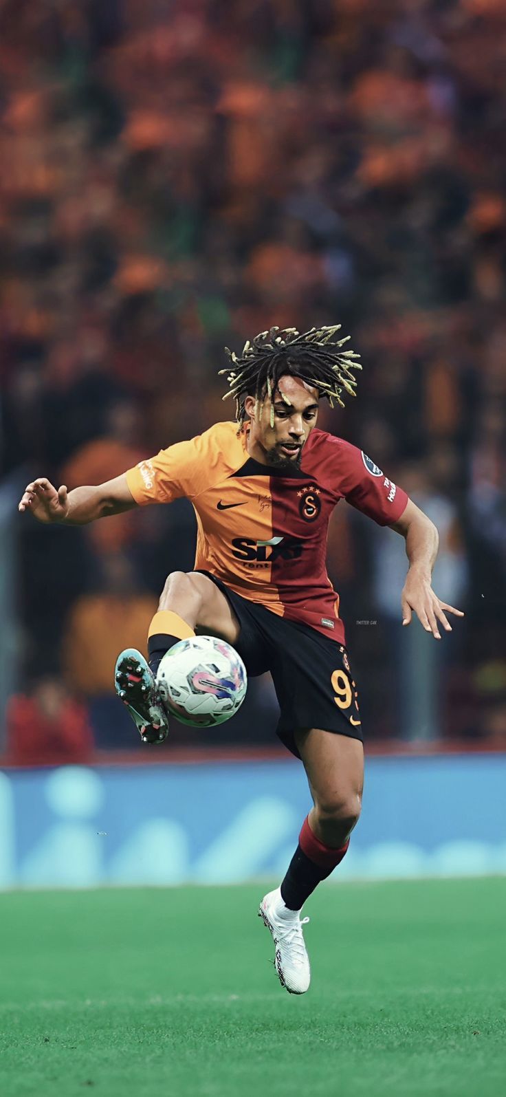 736x1595 Sacha Boey Wallpaper. Futbolcular