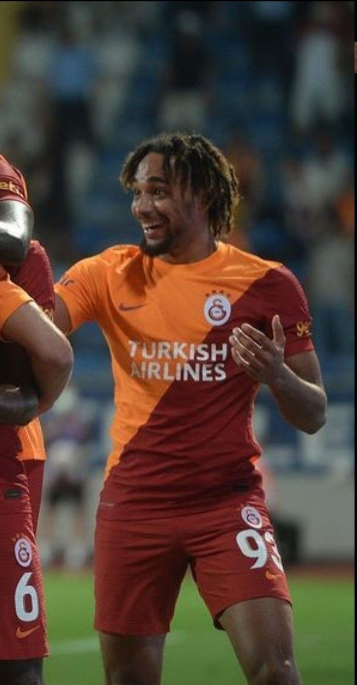 720x1380 sacha boey. Futbolcular, Yama, Fotoğraf
