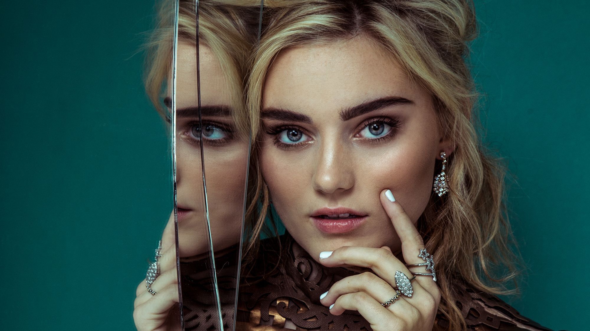 2000x1125 Celebrity Meg Donnelly HD Wallpaper