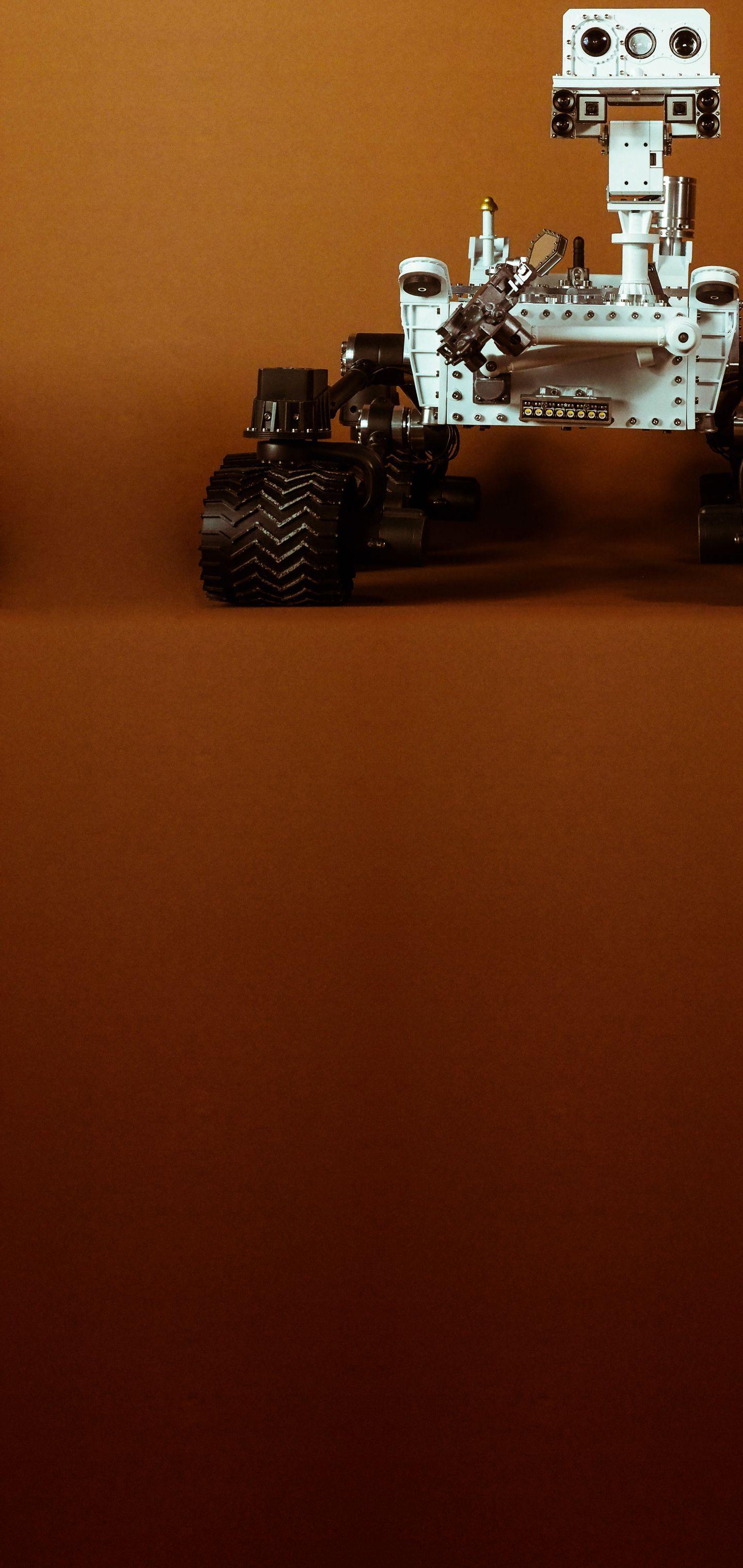 1440x3040 Samsung Galaxy S10 Plus Mars Rover wallpaper