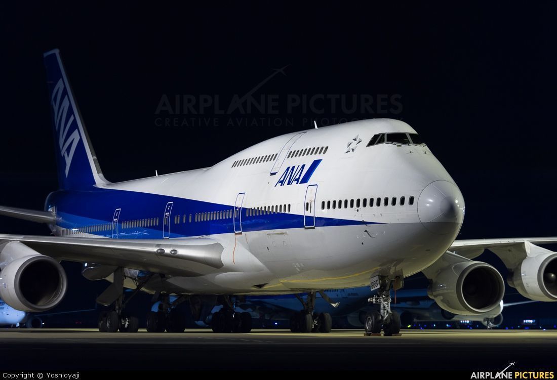1100x751 All Nippon Airways Boeing 747 400D At