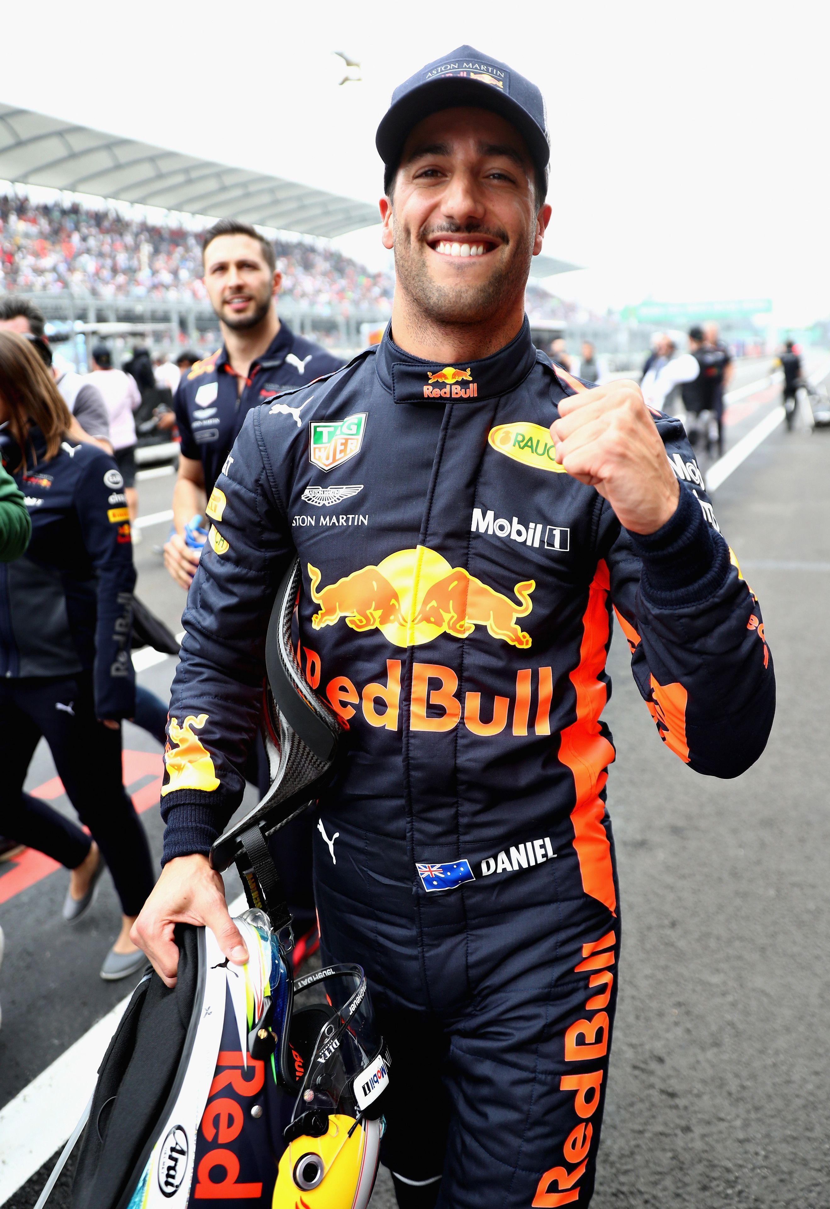 2638x3840 Drivers Wallpaper