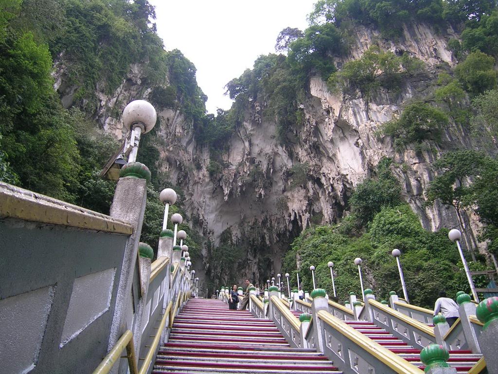1024x768 KL Batu Caves