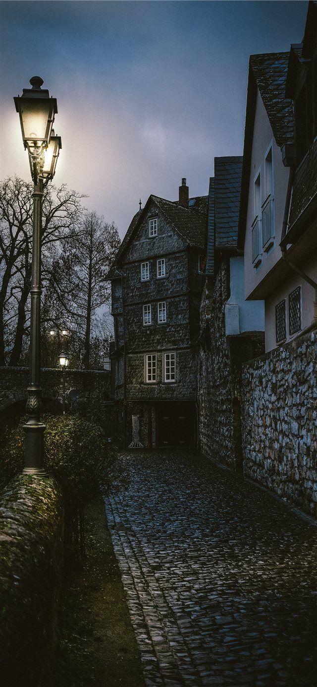 640x1385 wetzlar iPhone X wallpaper #path #pavement #germany #walkway