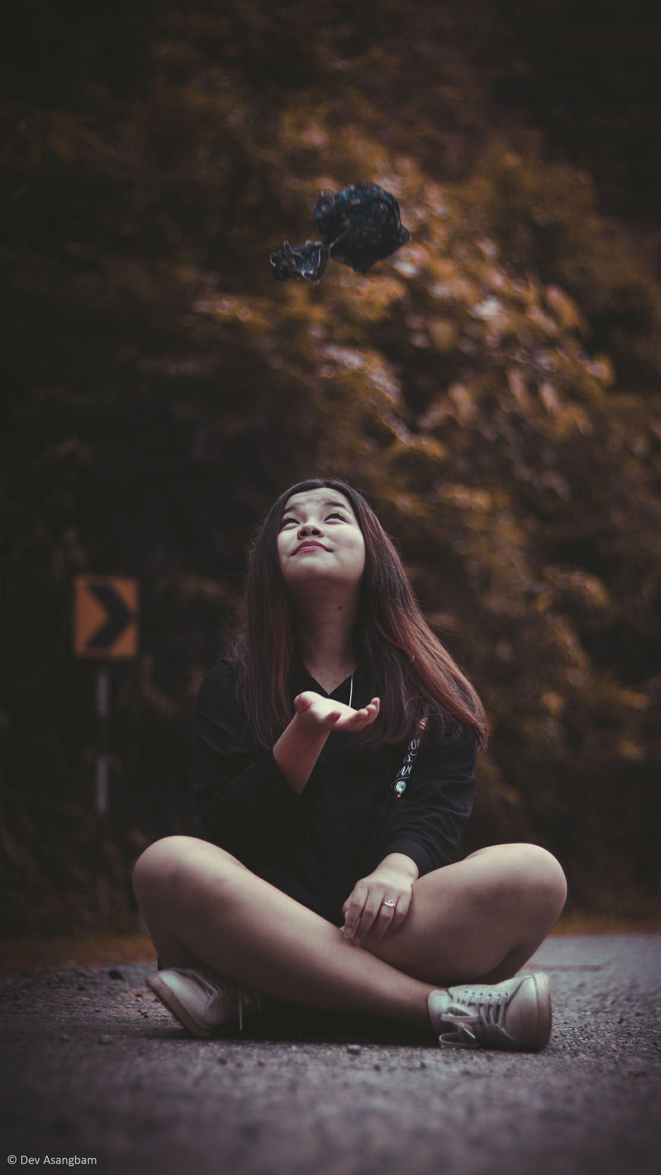 2160x3840 Happy Asian Girl Road Photography 4K Ultra HD Mobile Wallpaper