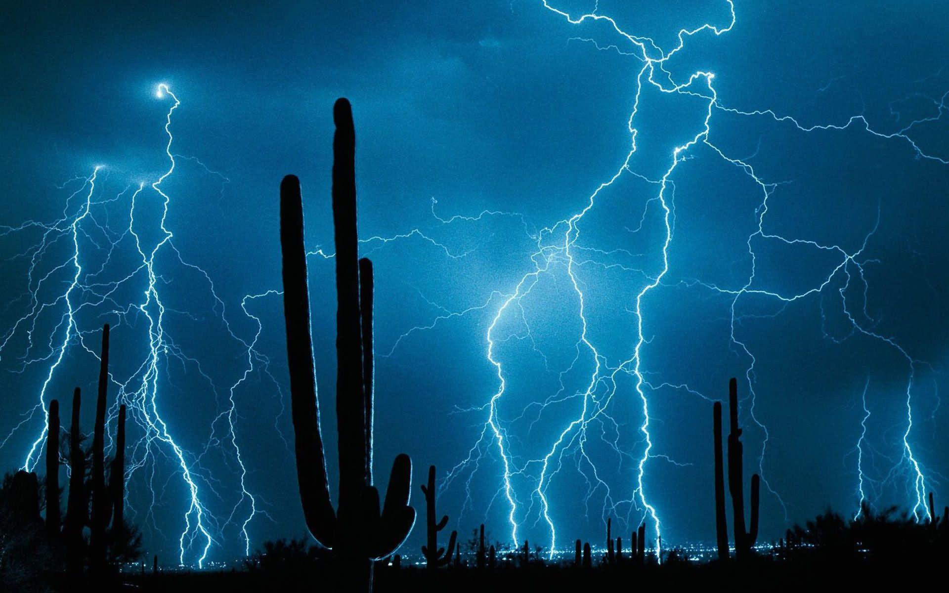 1920x1200 Blue Lightning Wallpaper
