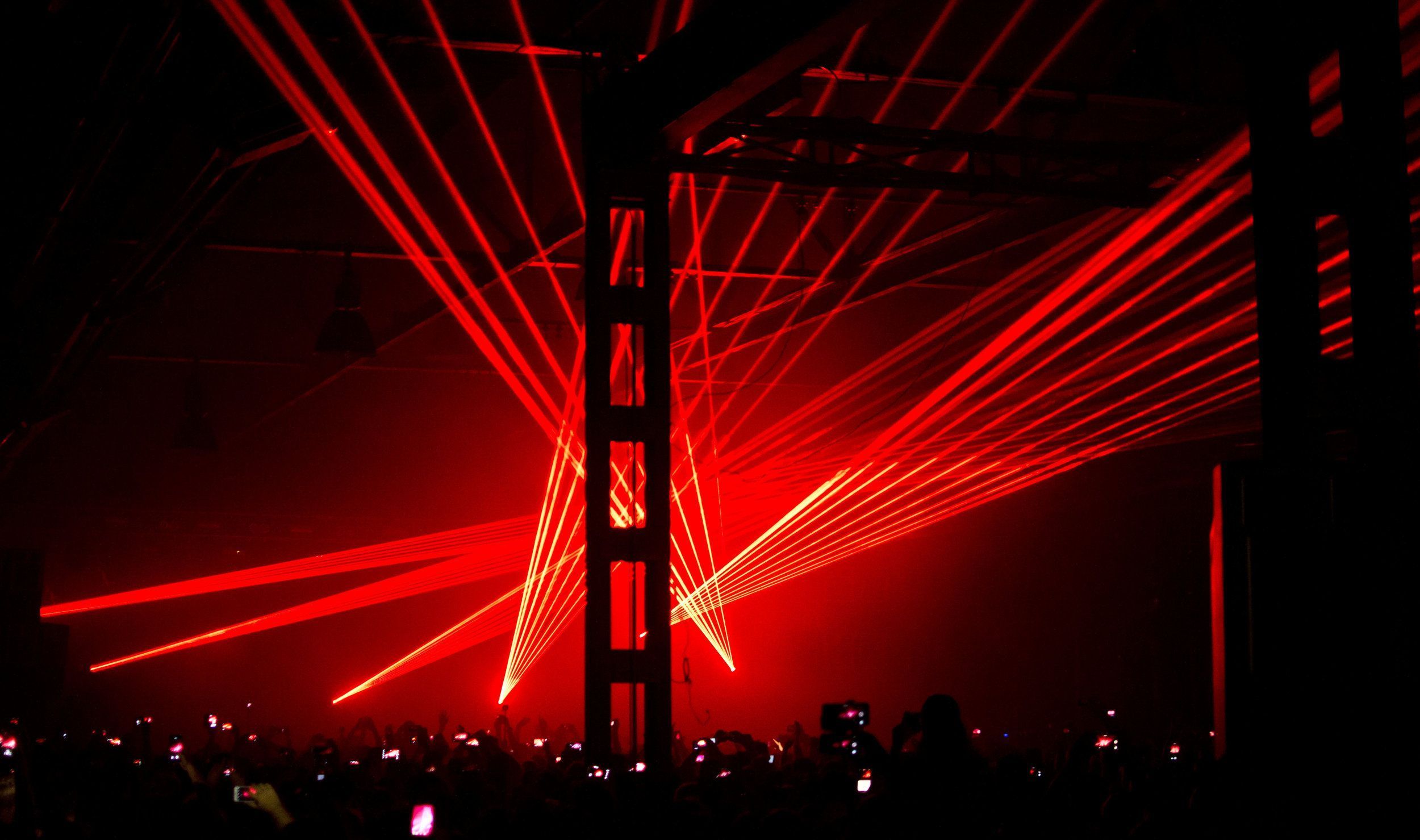 2500x1479 Laser Rentals & Laser Light Shows