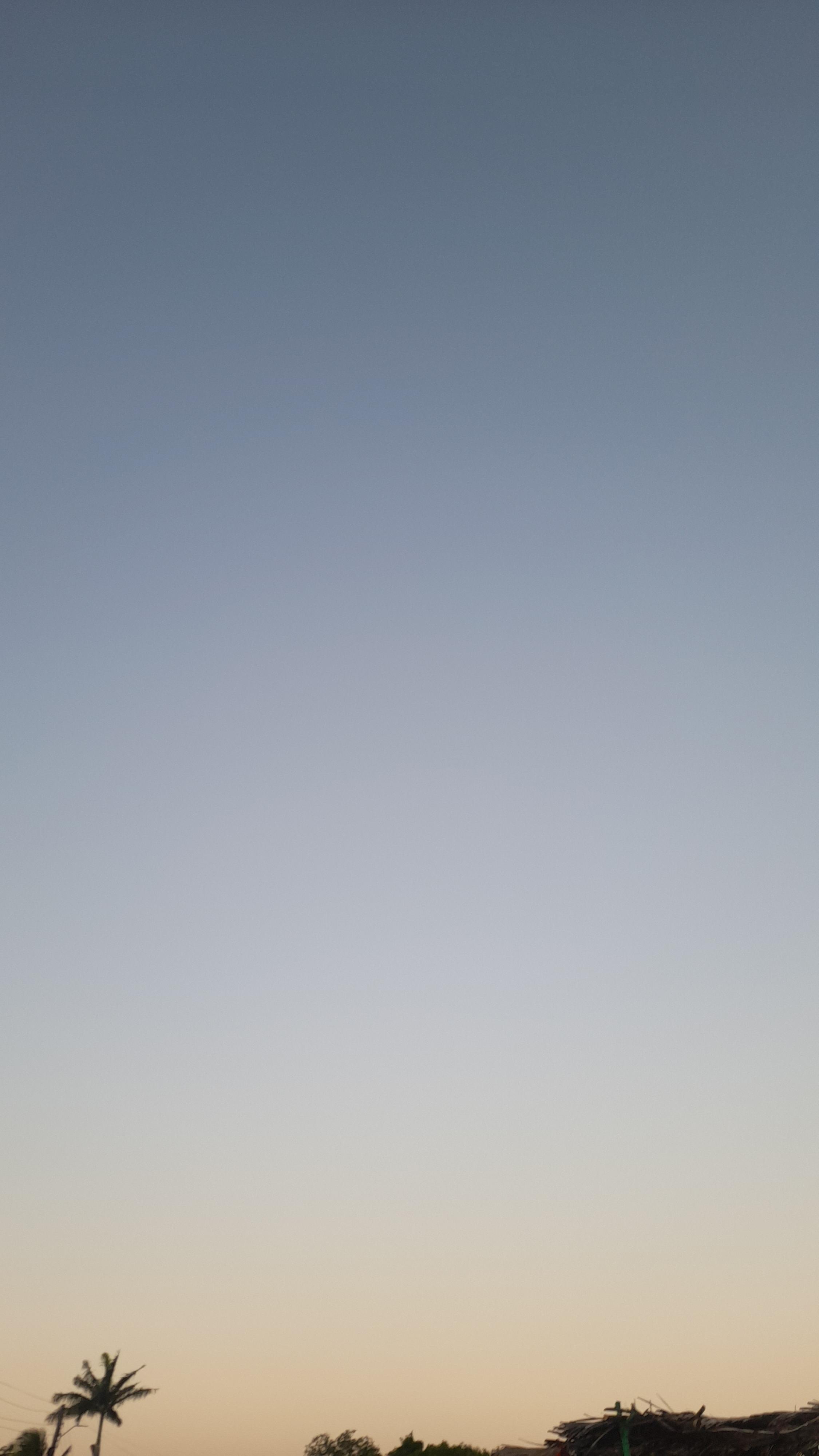 2250x4000 Smithereens cover art