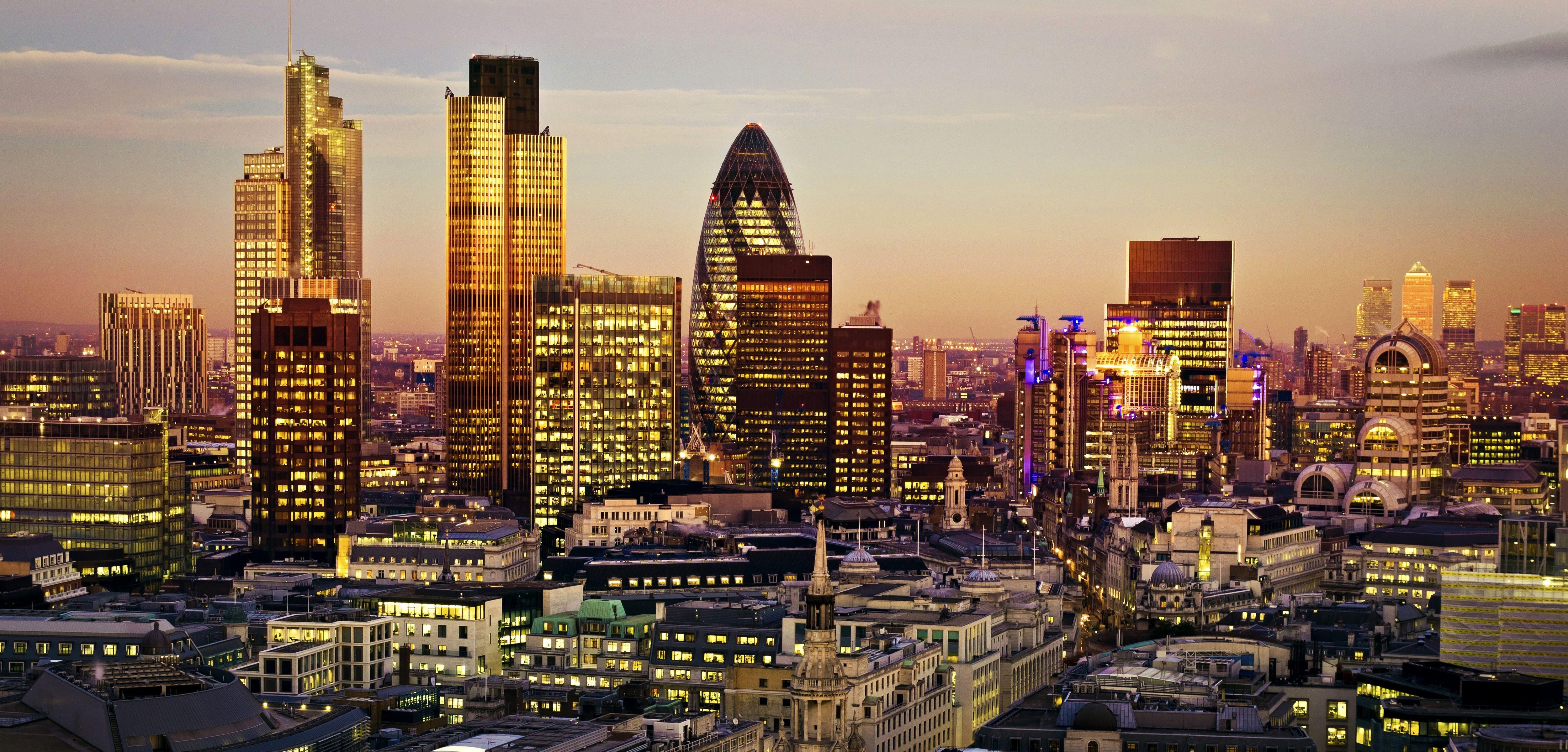 5000x2400 4K Ultra HD London Wallpaper and Background Image