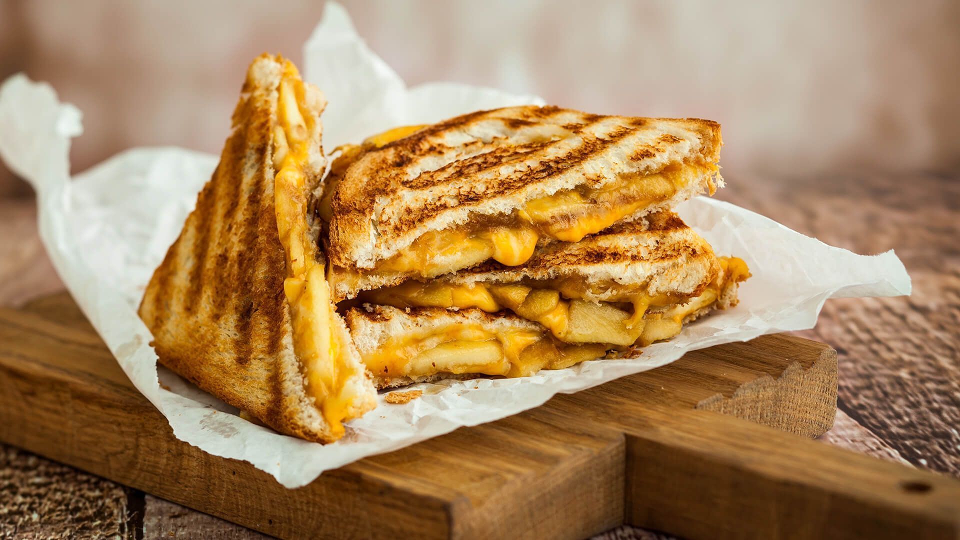 1920x1080 Make Your Kid's Grilled Cheese Sandwich