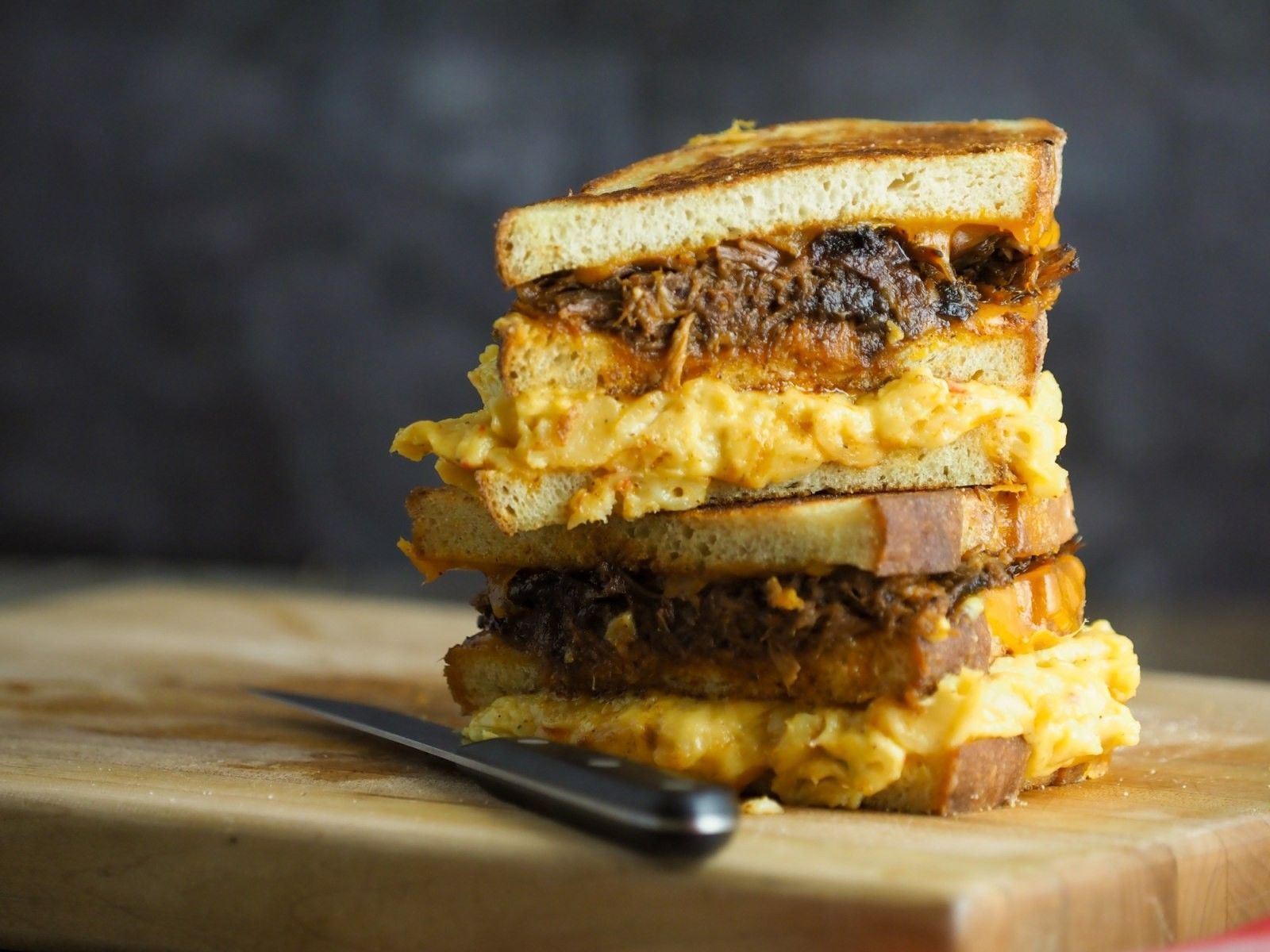 1600x1200 Mac and Cheese Pulled Pork Grilled