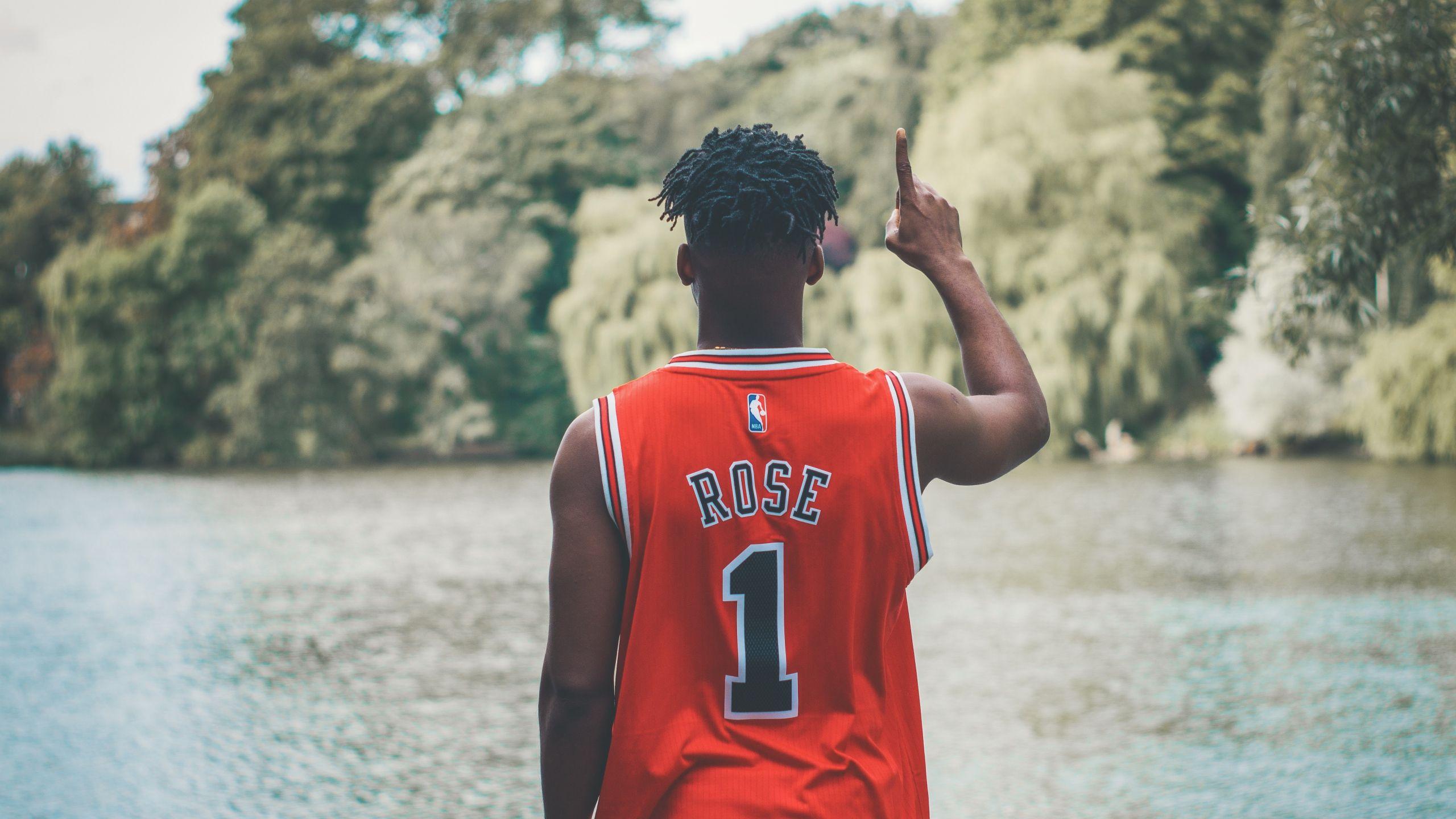 2560x1440 Chicago Bulls Derrick Rose Wallpaper Background 61960