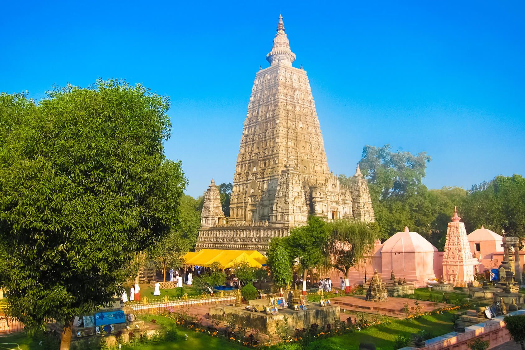 Bodh Gaya Wallpapers - Top Free Bodh Gaya Backgrounds - WallpaperAccess