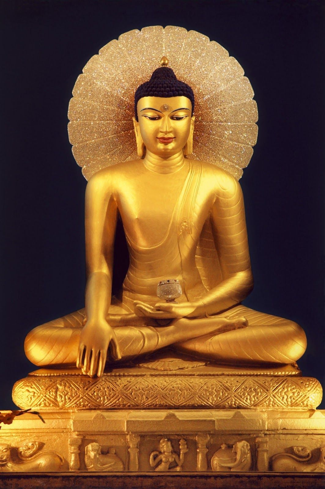 1063x1600 Buddha art