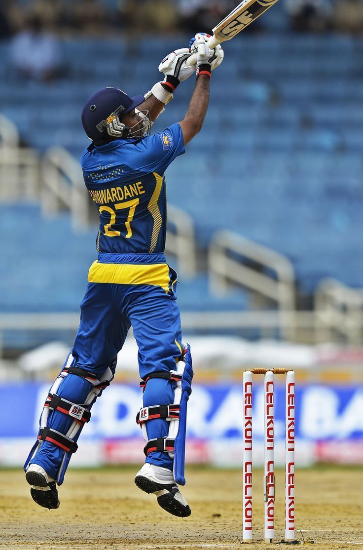 736x1114 Photo) Mahela Jayawardene plays one