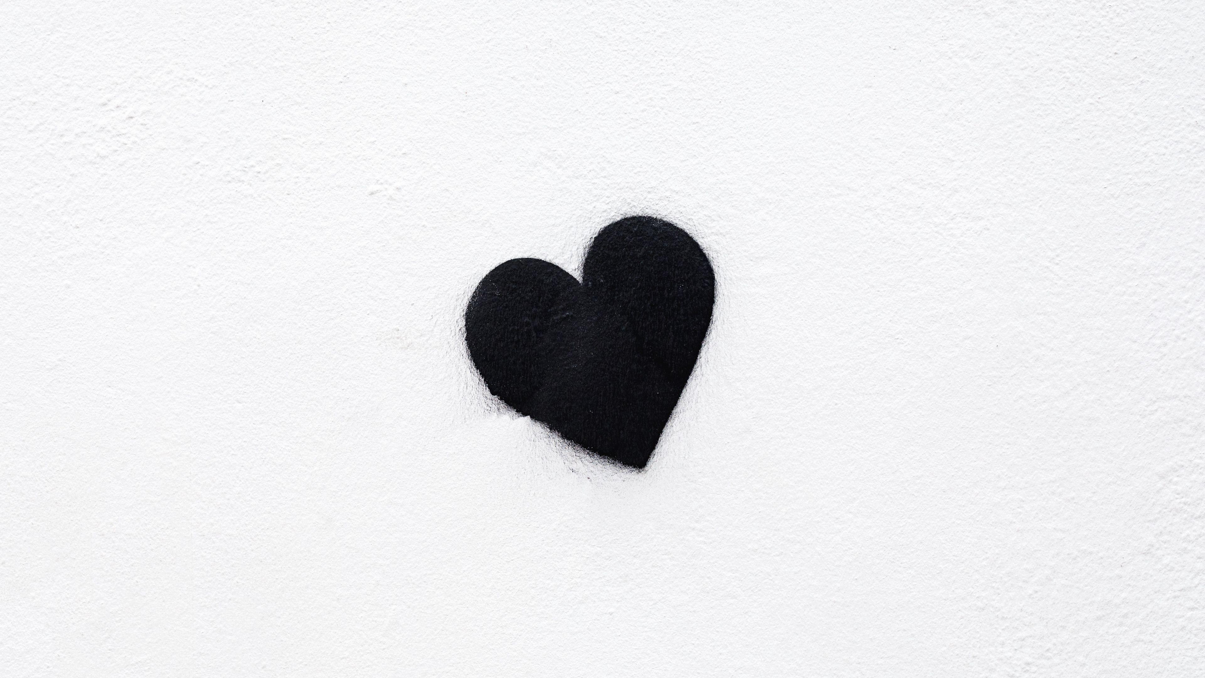 3840x2160 Download wallpaper 3840x2160 heart, bw, love, black, white