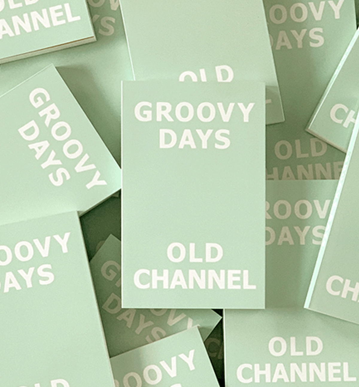 1200x1293 Groovy Days Weekly Planner [Mint]