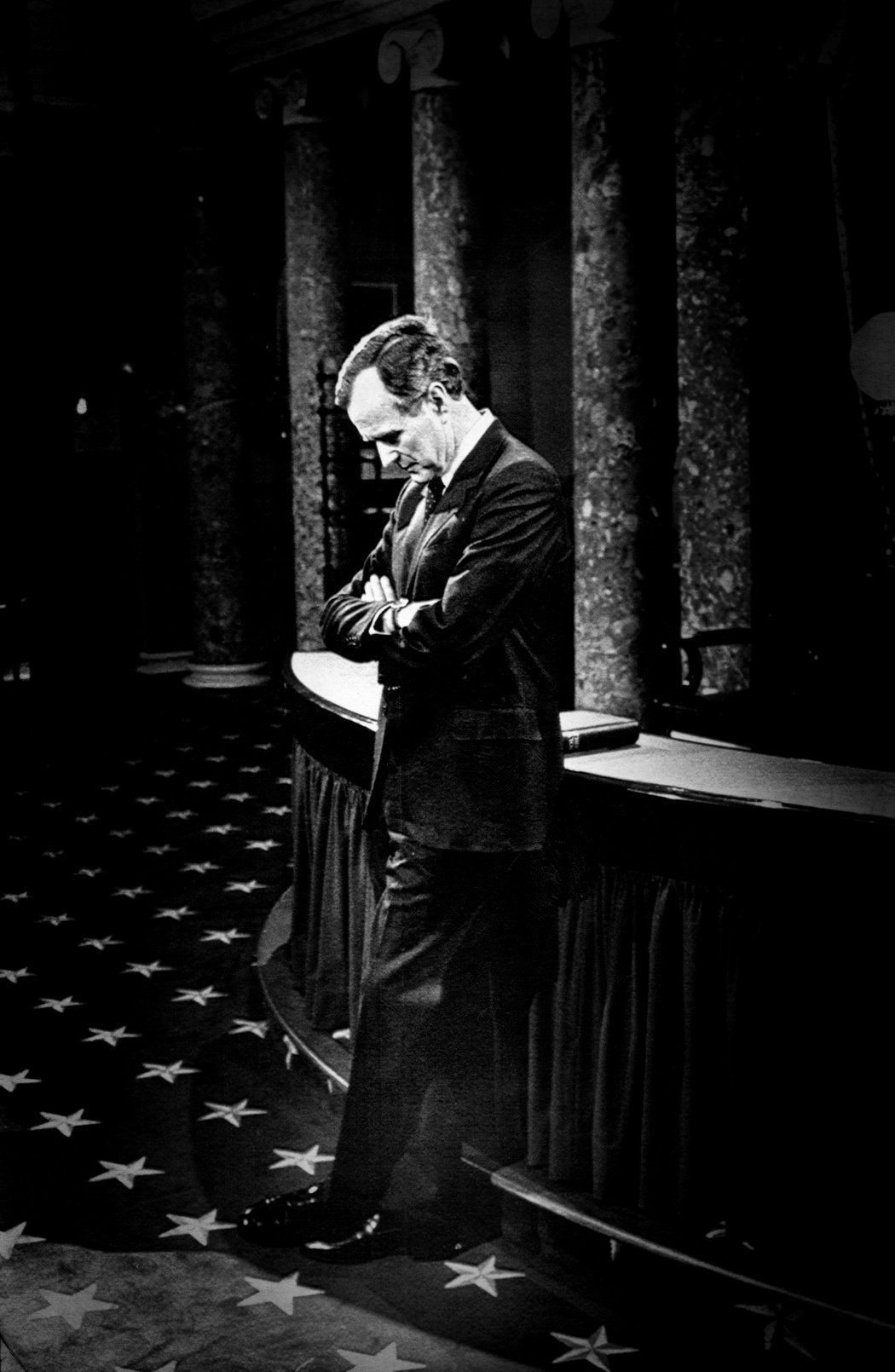 1050x1610 George H.W. Bush: A Life of Public