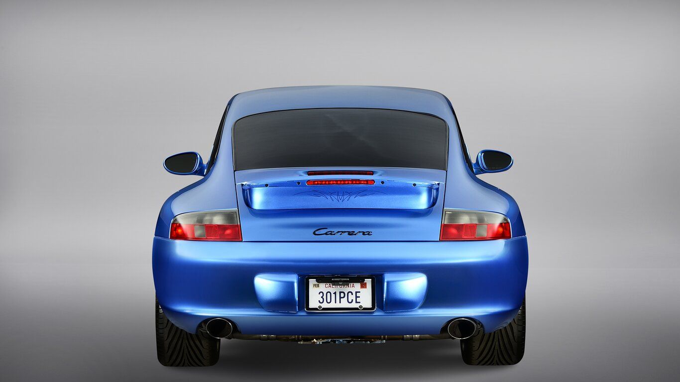 1366x768 Porsche 911 „Sally Carrera“