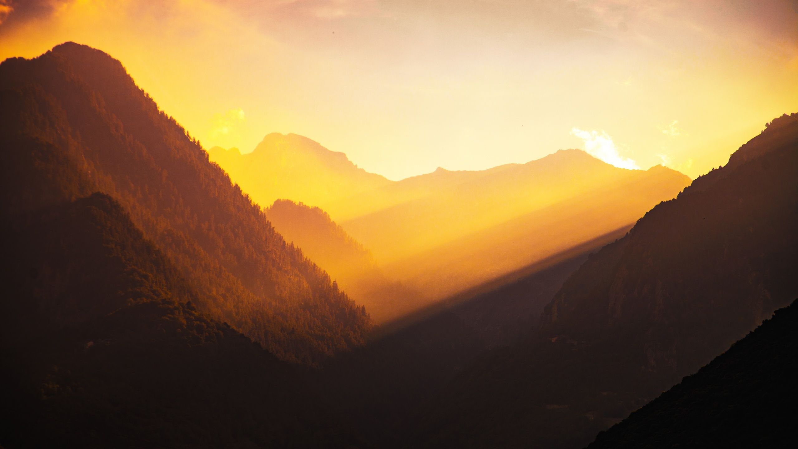 2560x1440 Valley Wallpaper 4K, Golden hour