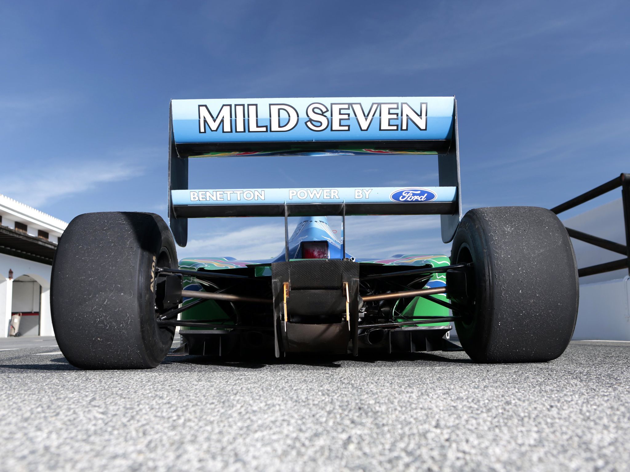 2048x1536 Benetton B194 Formula One F 1 Race