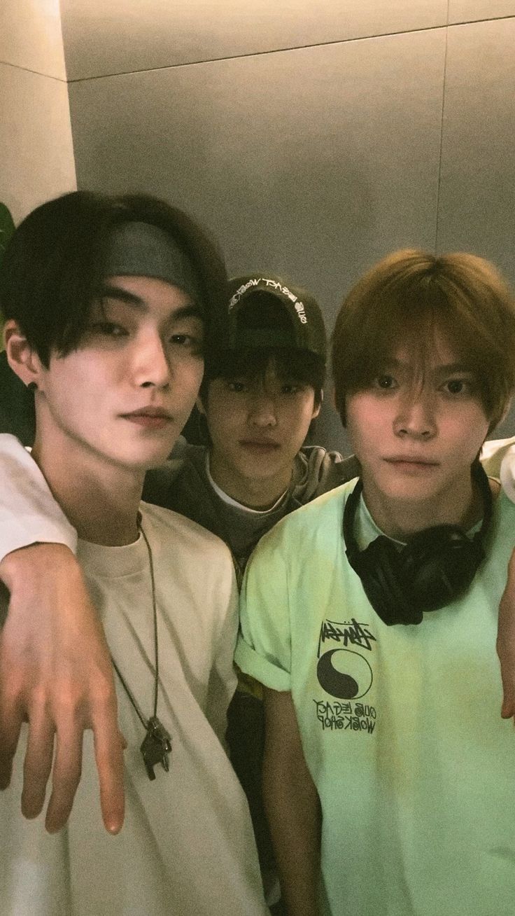 736x1308 Riize ⋆⨳