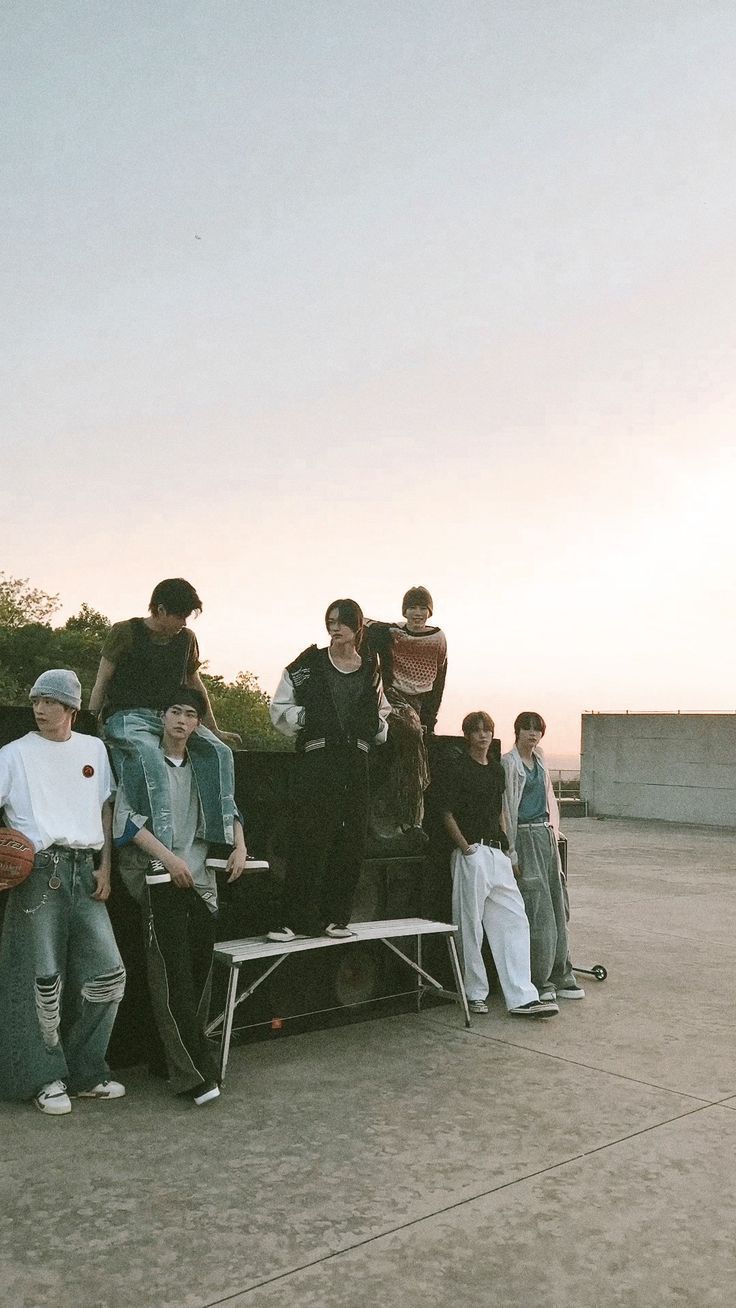 736x1308 Riize