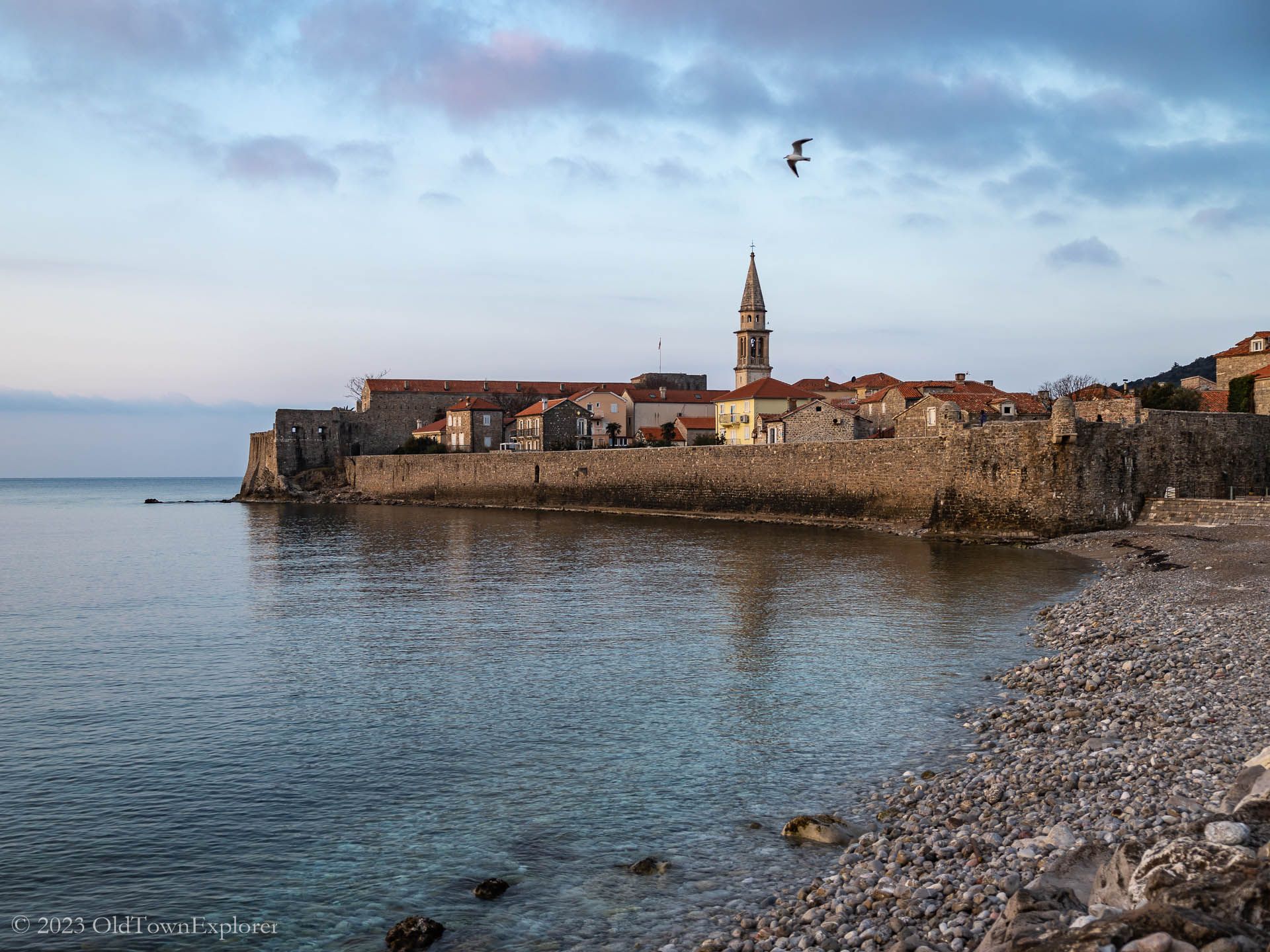 1920x1440 Budva Architecture: Walls & More. Old