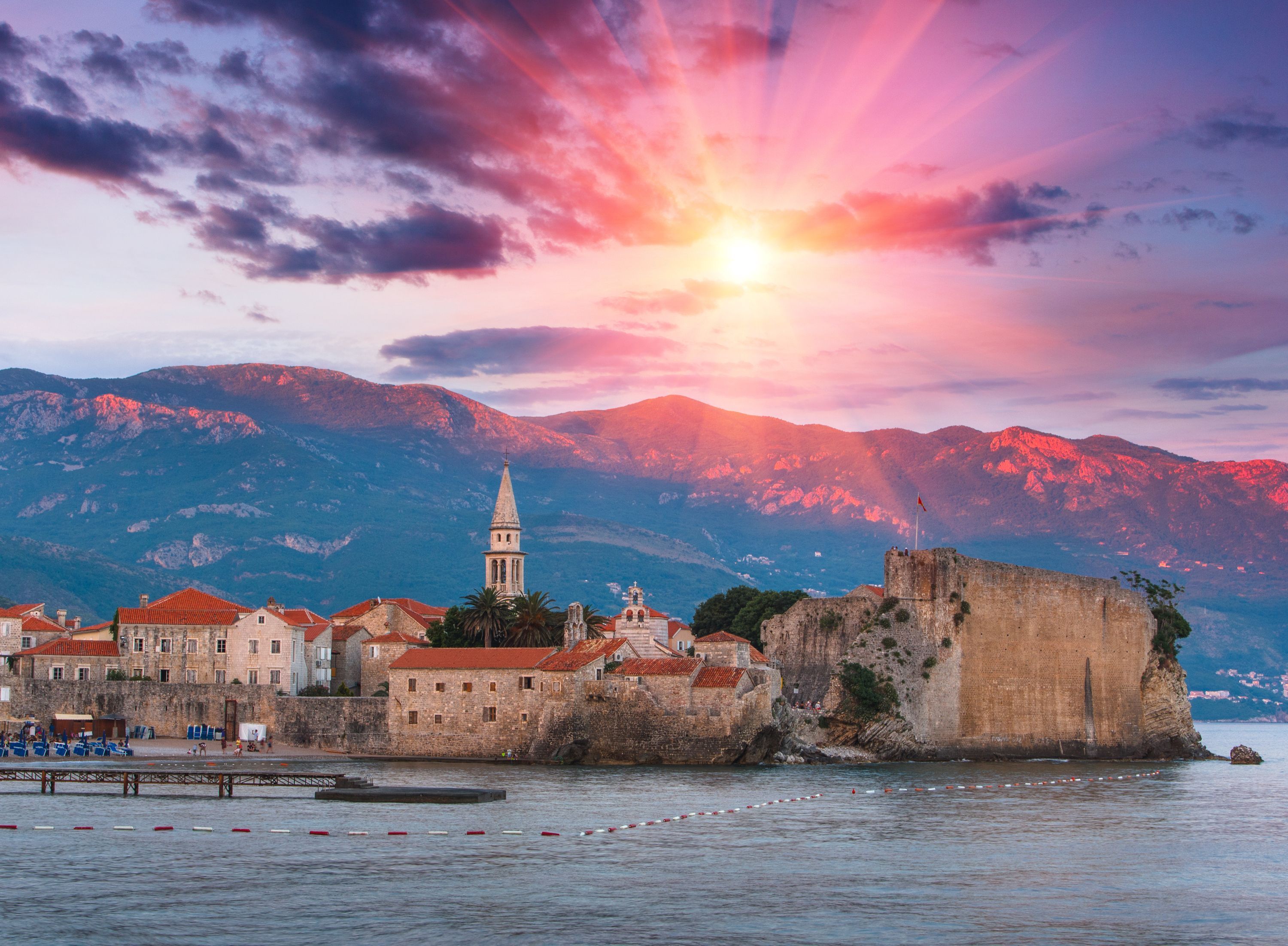 3000x2204 Montenegro's medieval towns