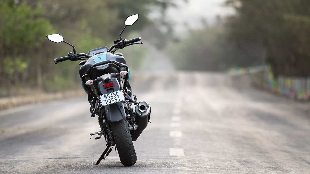 1280x720 image of Yamaha MT 15 V2