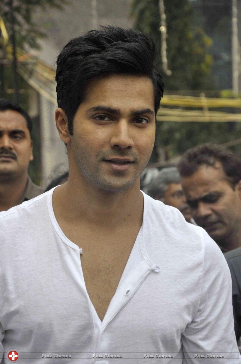 800x1205 Varun dhawan main tera hero. Varun