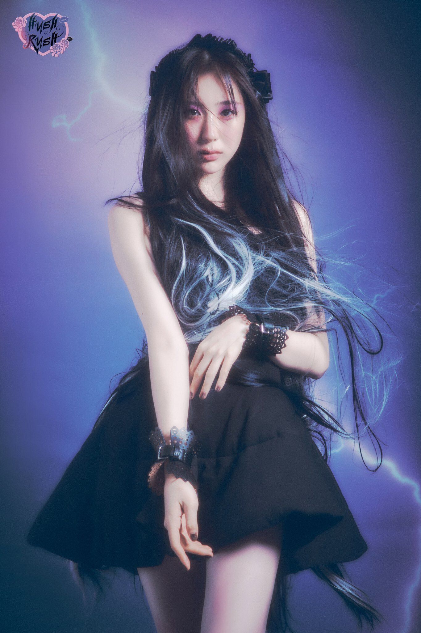 1364x2048 LEE CHAE YEON Mini Album 'HUSH