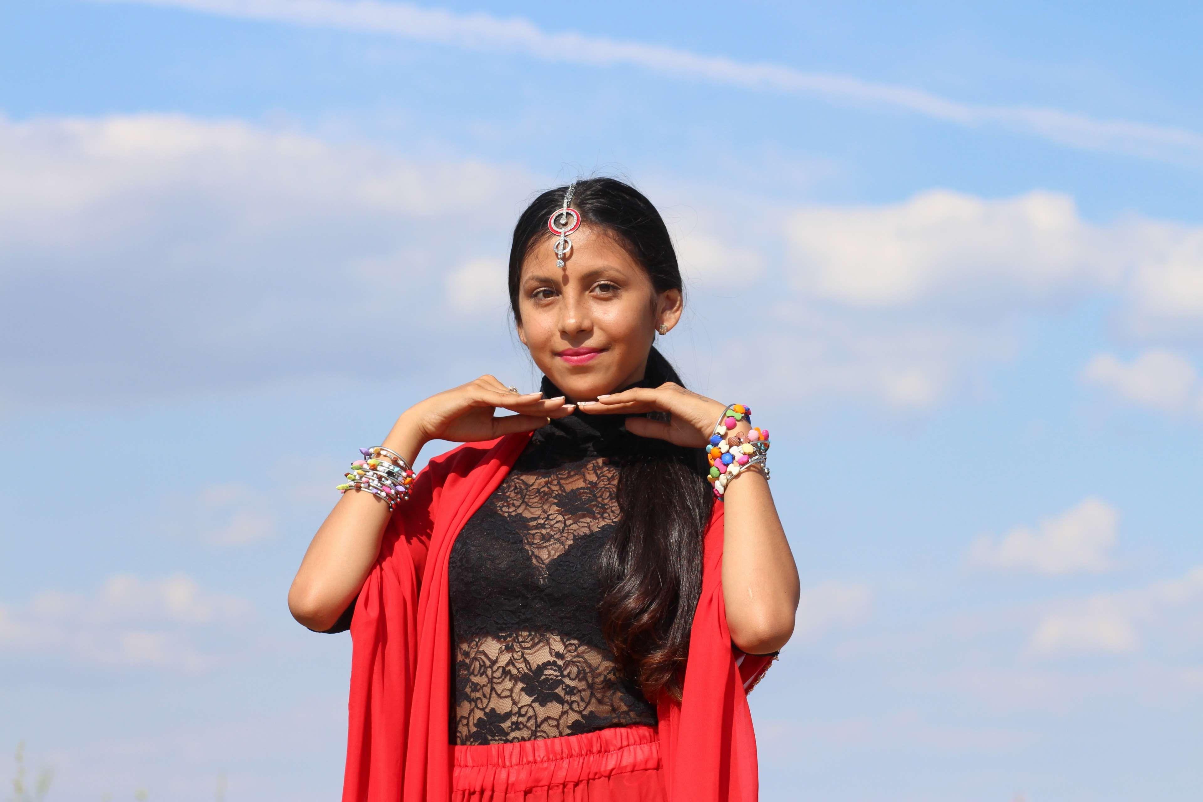 3840x2560 beauty, dance, girl, indian, oriental, red 4k
