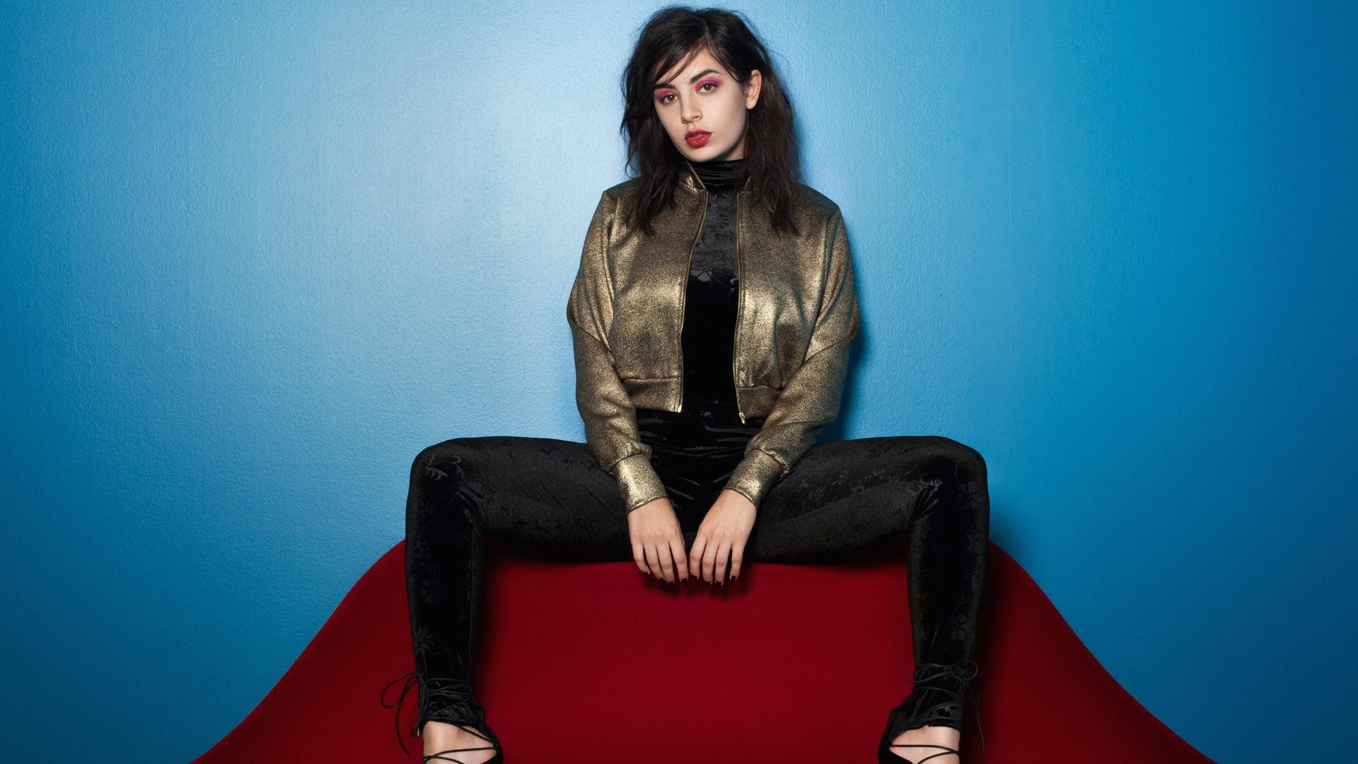 1920x1080 Charli XCX British Singer Wallpaper