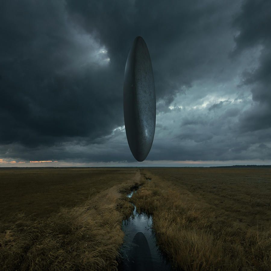 900x900 Arrival Photograph