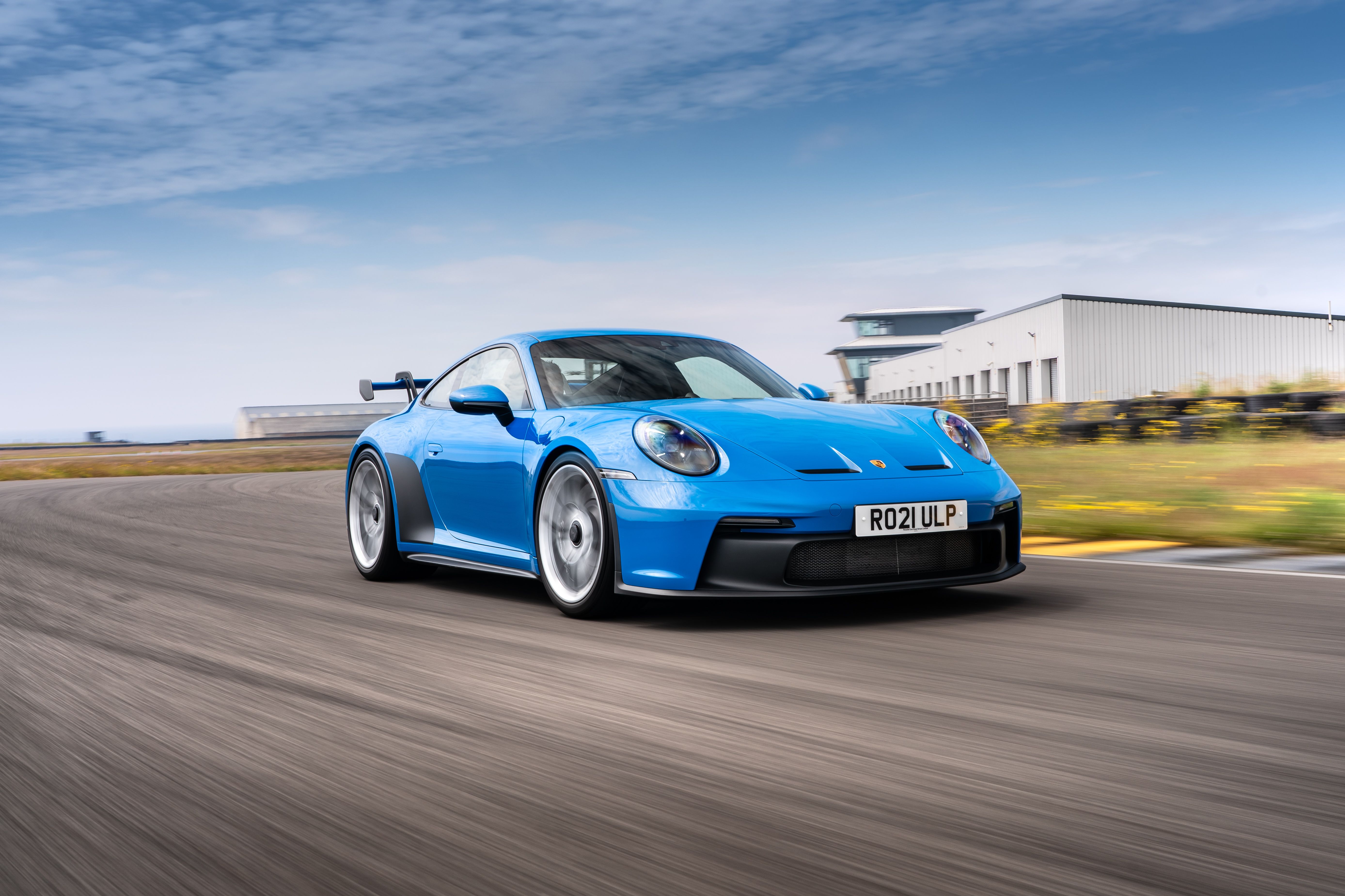 5551x3701 Blue 2021 Porsche 911 GT3 MT (992)