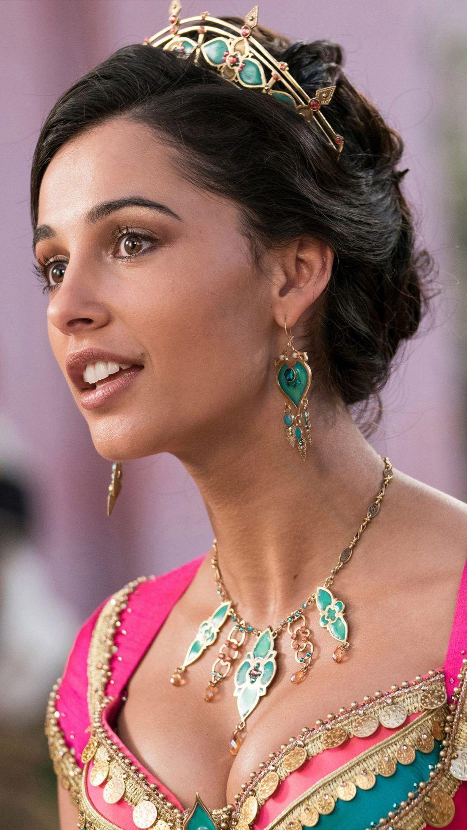 950x1689 Download Naomi Scott As Princess Jasmine In Aladdin 2019